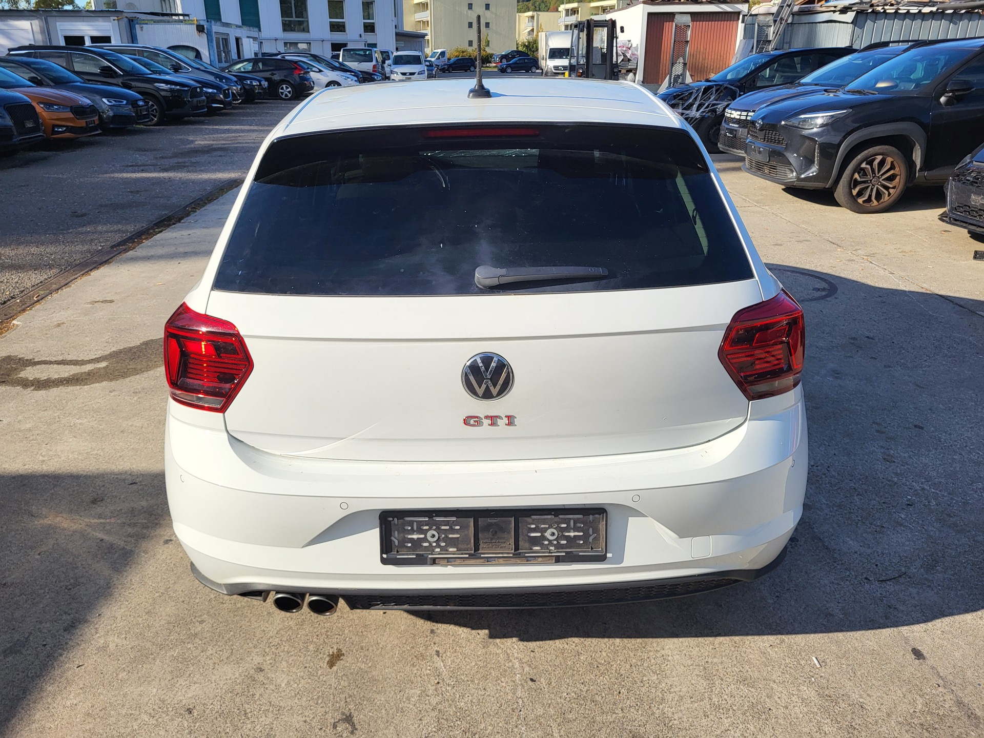 VW Polo 2.0 TSI GTI DSG-image-12