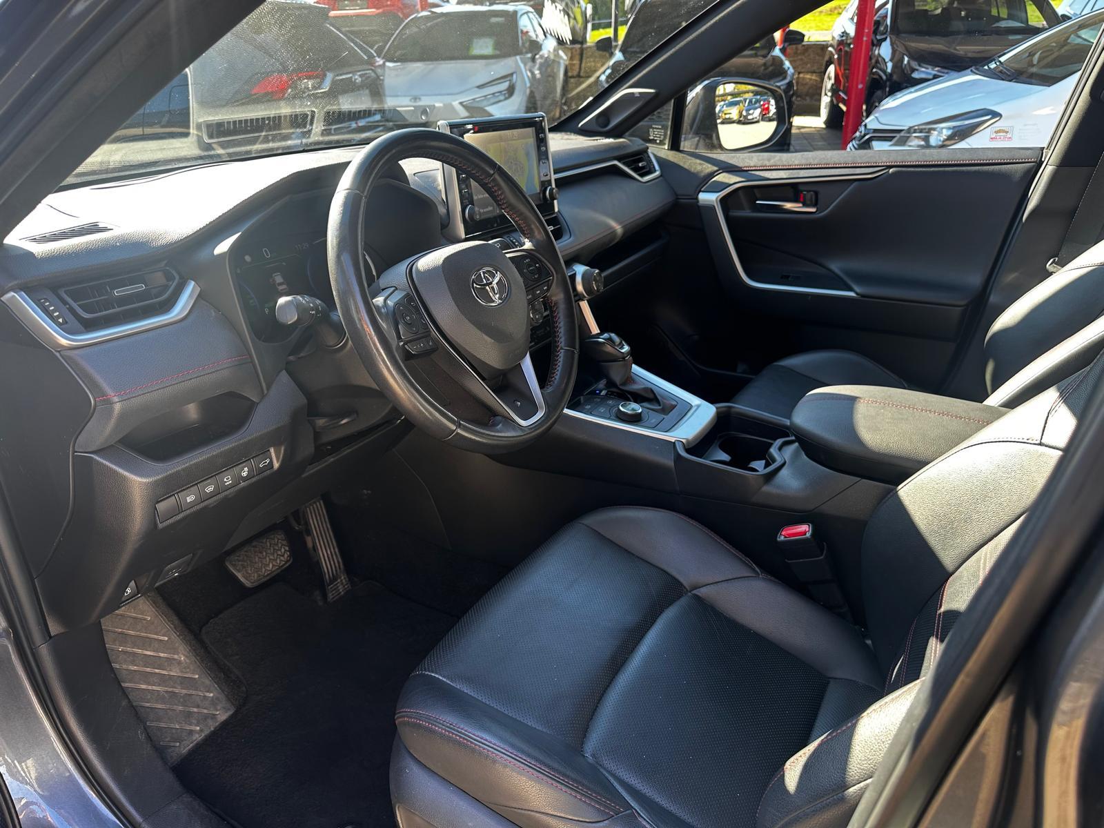 TOYOTA RAV4 2.5 Plug-In-Hybrid Platinum-image-9
