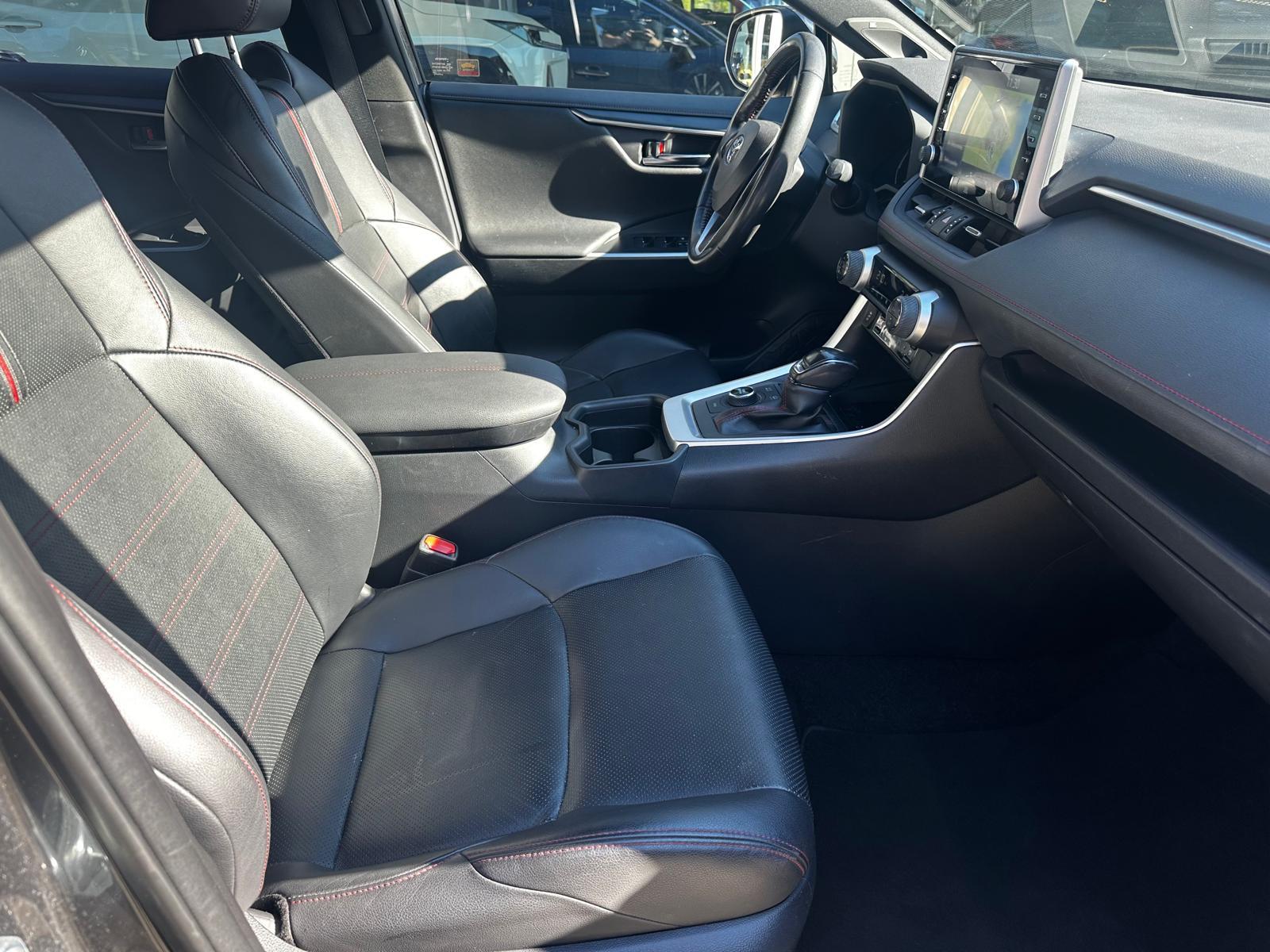 TOYOTA RAV4 2.5 Plug-In-Hybrid Platinum-image-13
