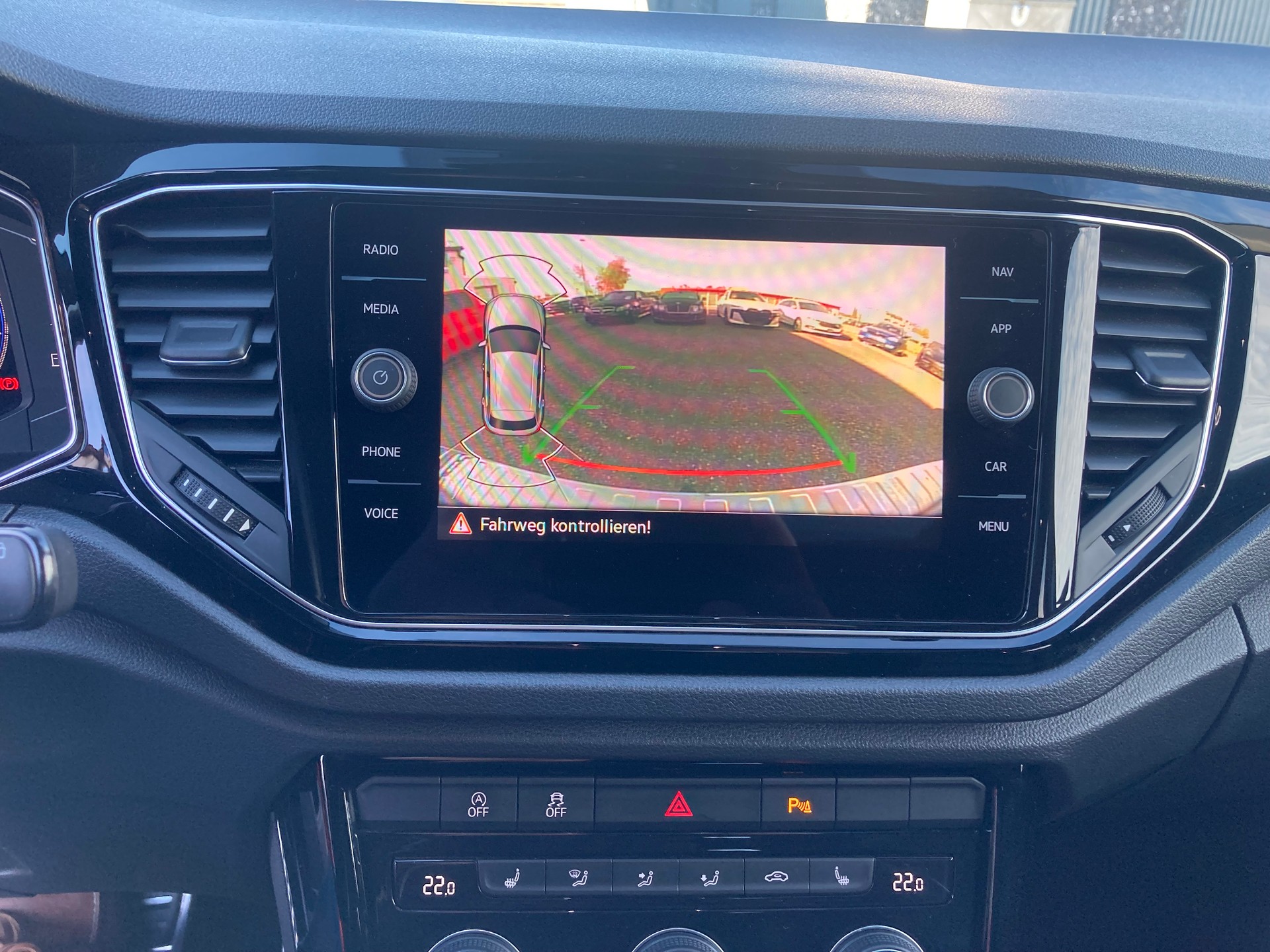 VW T-Roc 2.0 TSI R DSG 4Motion-image-13