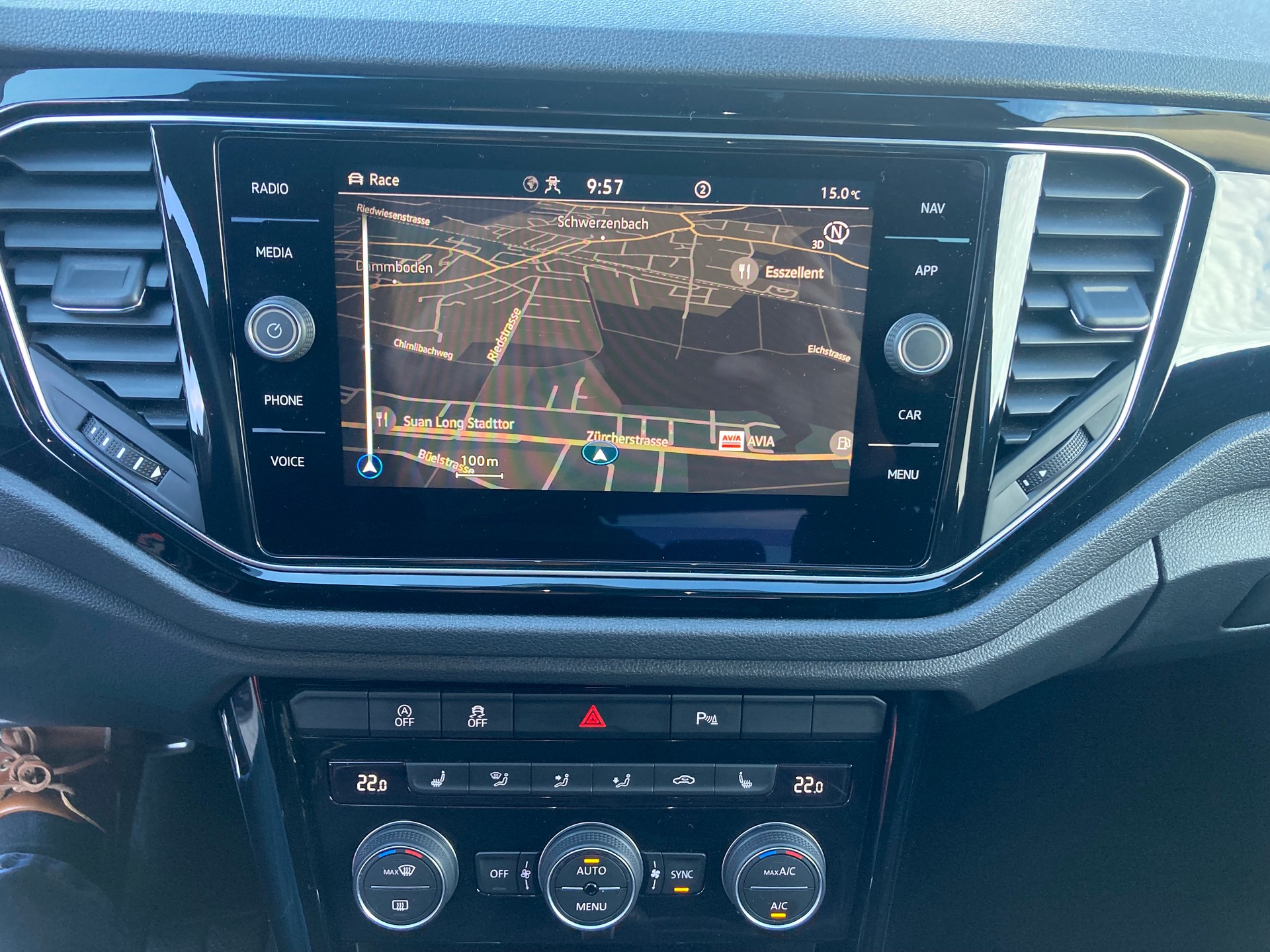 VW T-Roc 2.0 TSI R DSG 4Motion-image-12
