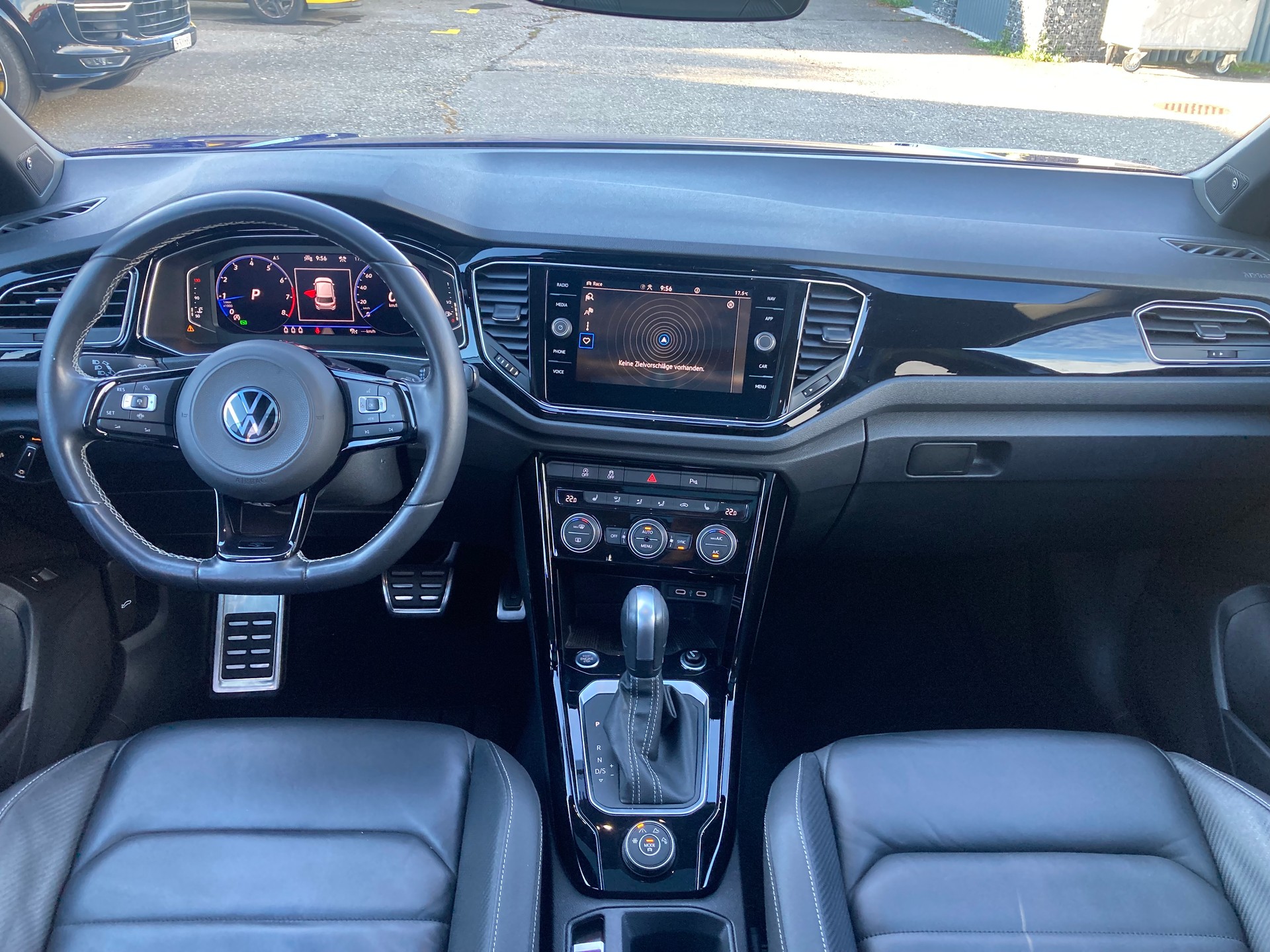 VW T-Roc 2.0 TSI R DSG 4Motion-image-8