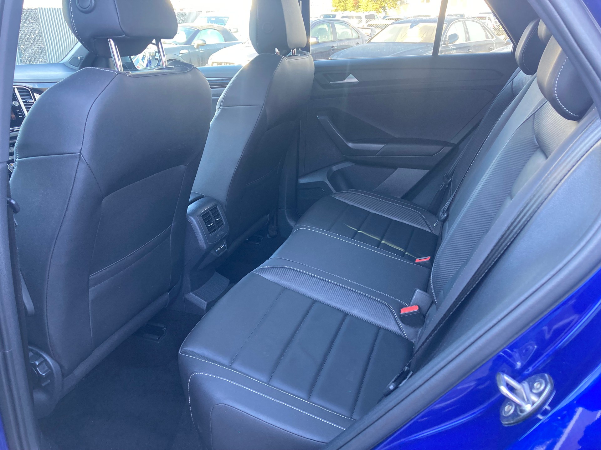 VW T-Roc 2.0 TSI R DSG 4Motion-image-7