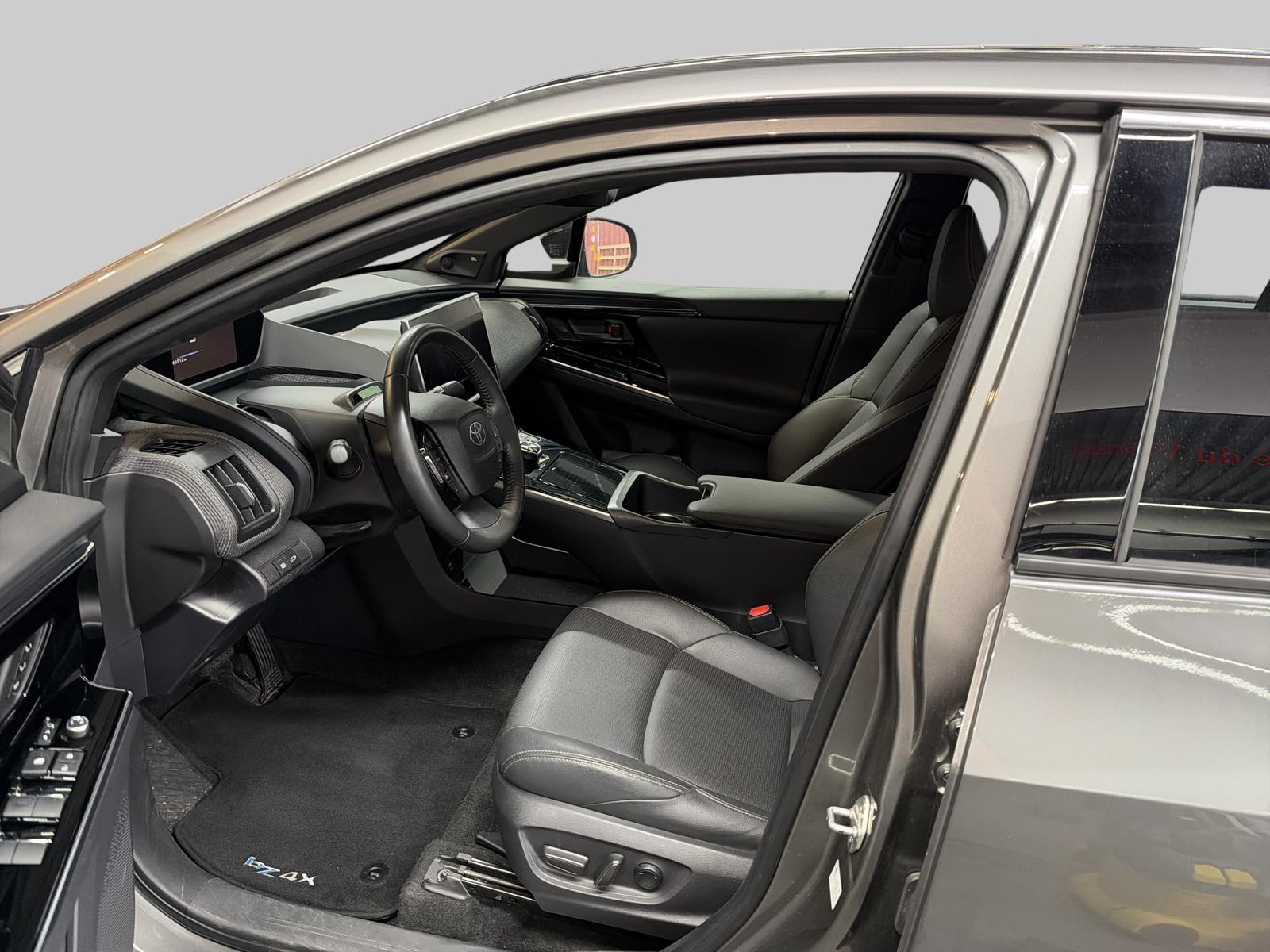 TOYOTA bZ4X Premium 71,4 kWh 4WD-image-9