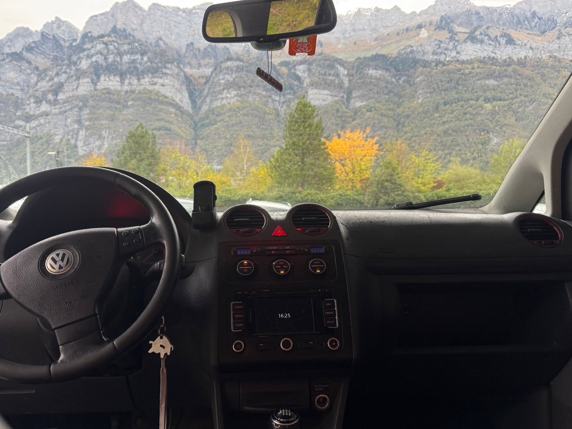 VW Caddy 1.9TDI PD 4Motion-image-14