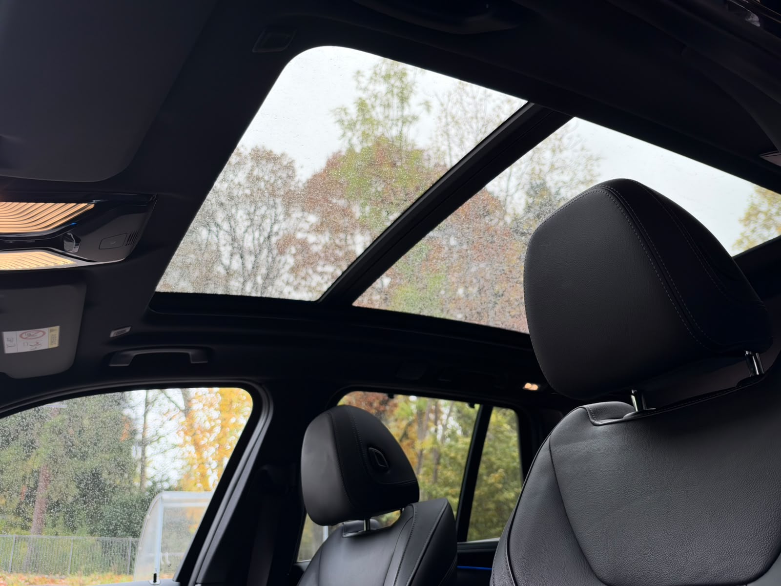 BMW 30e xDrive-image-5