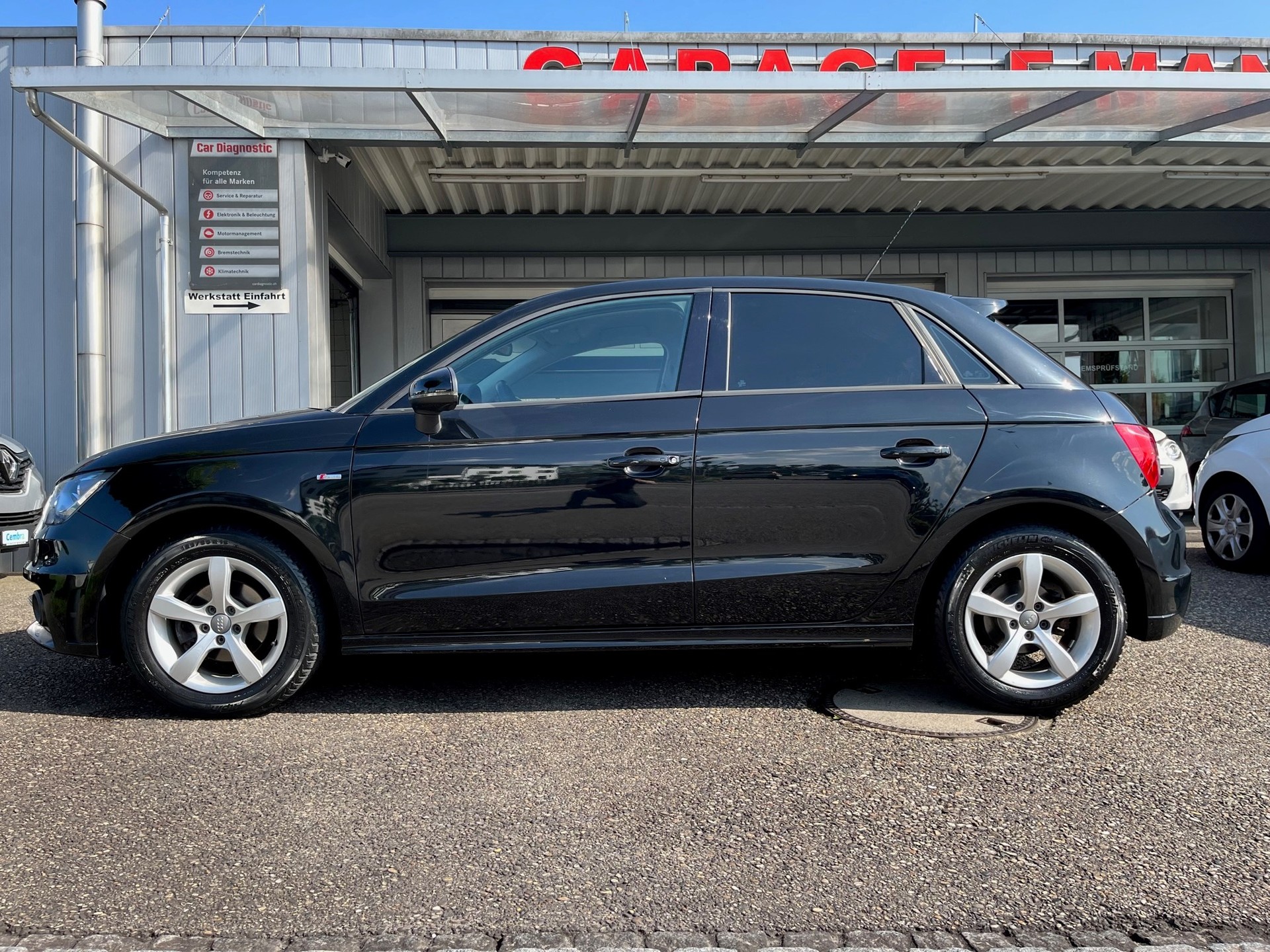 AUDI A1 Sportback 1.2 TFSI Start S-Line-image-0