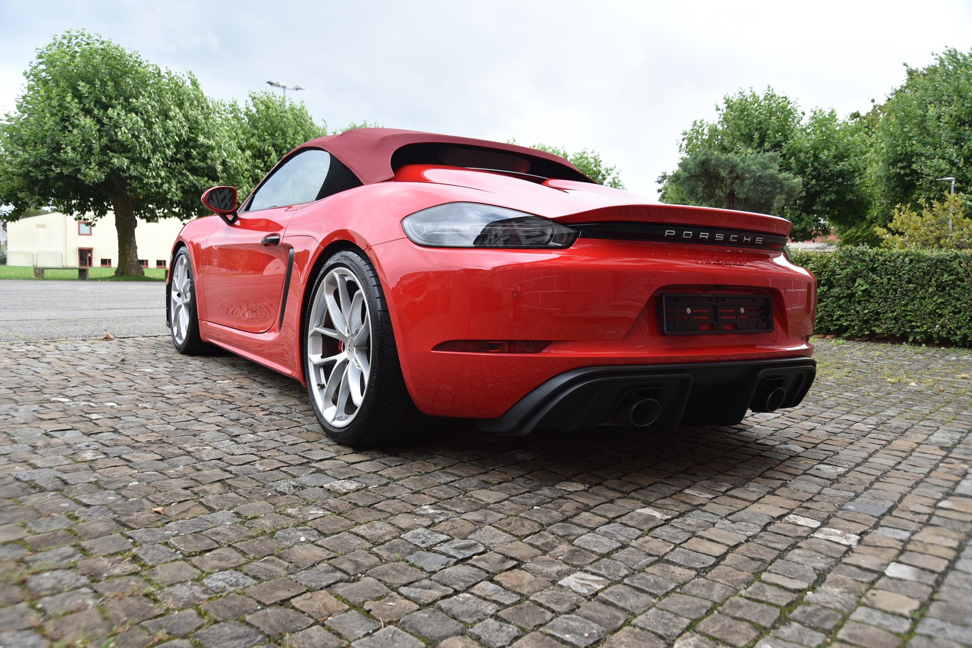 PORSCHE 718 Boxster Spyder-image-4