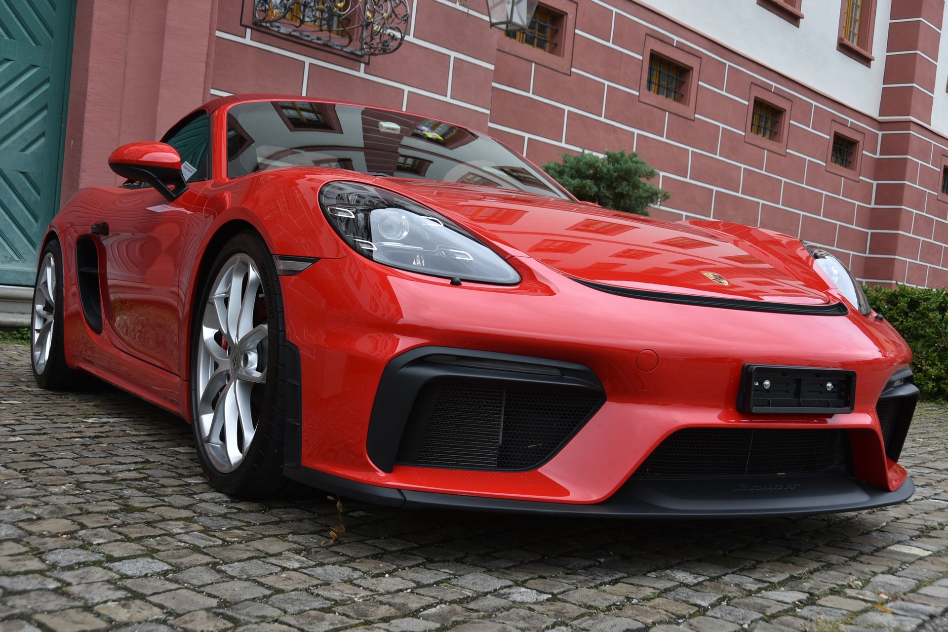 PORSCHE 718 Boxster Spyder-image-5