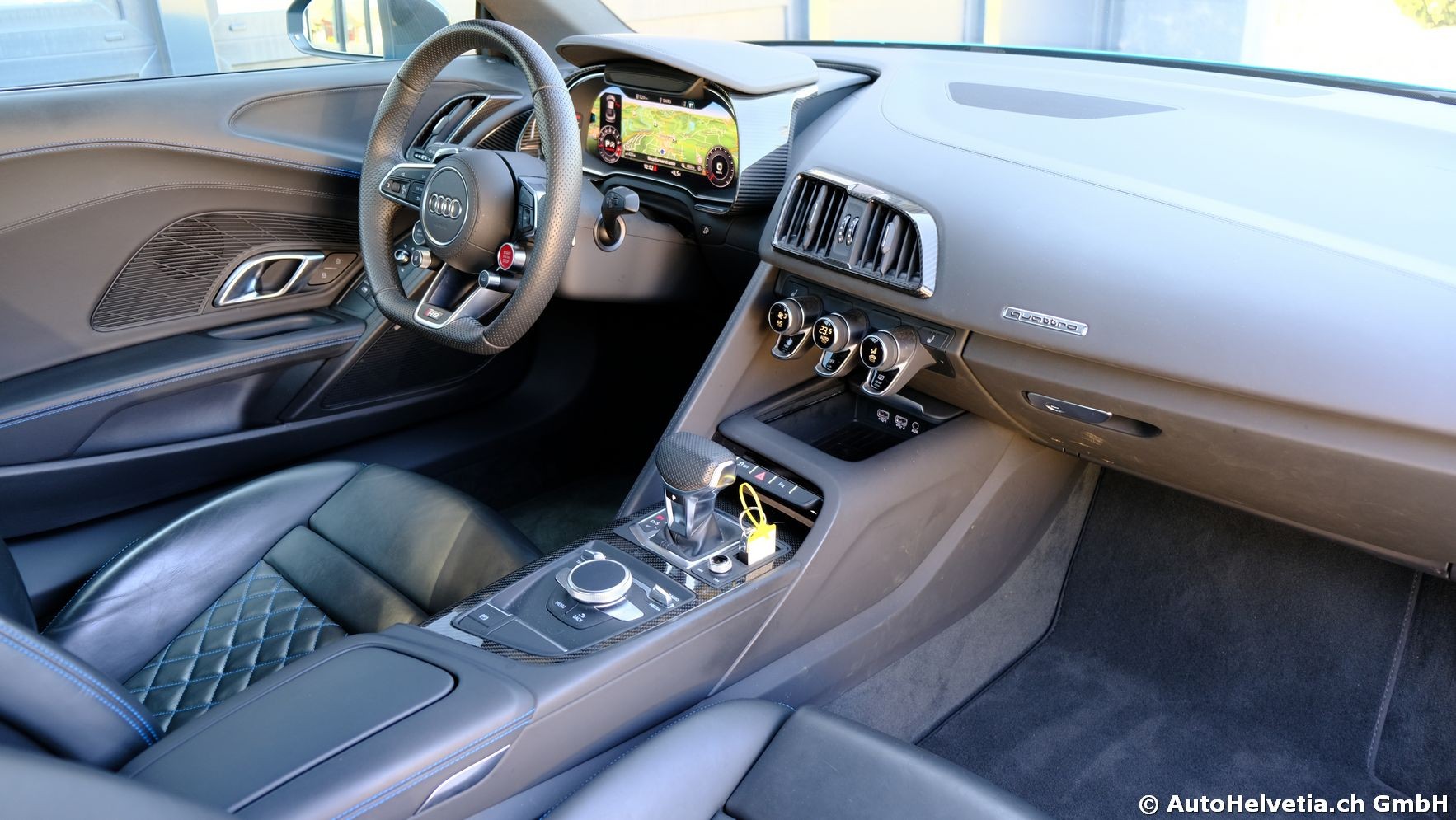 AUDI R8 Coupé performance S-Tronic - Unikat-image-10