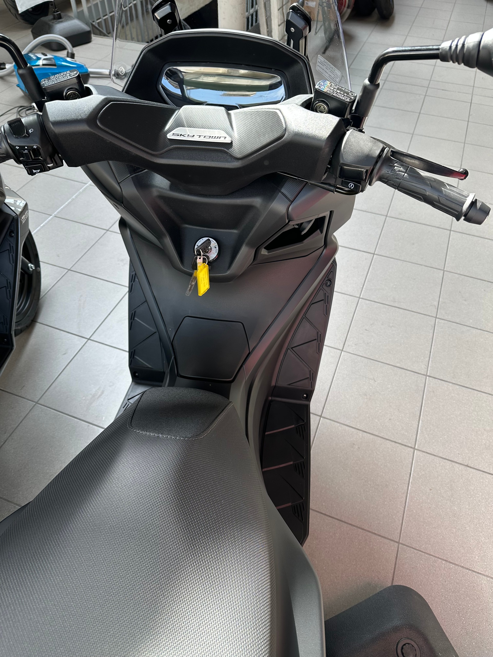 KYMCO SKY TOWN-image-6