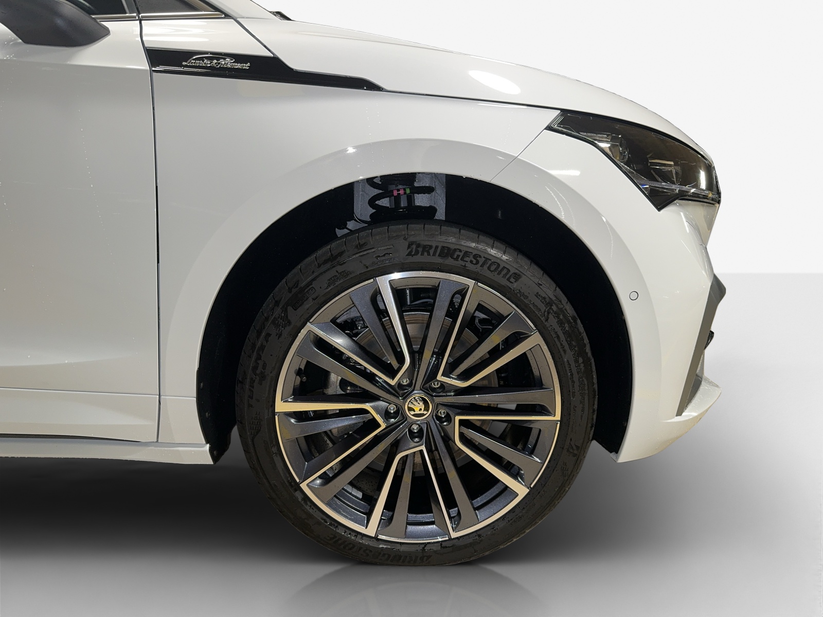 SKODA Enyaq 85x L&K 4x4-image-13