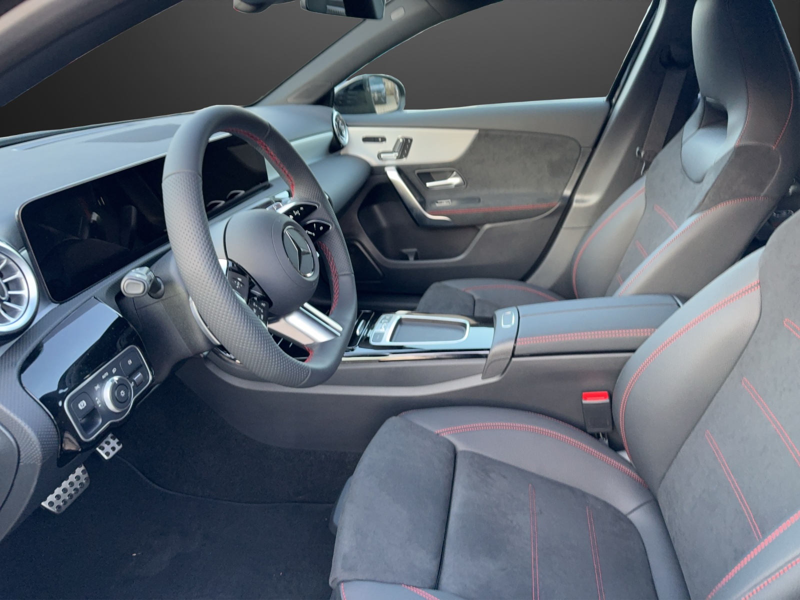 MERCEDES-BENZ A 220 4Matic 8G-DCT-image-9