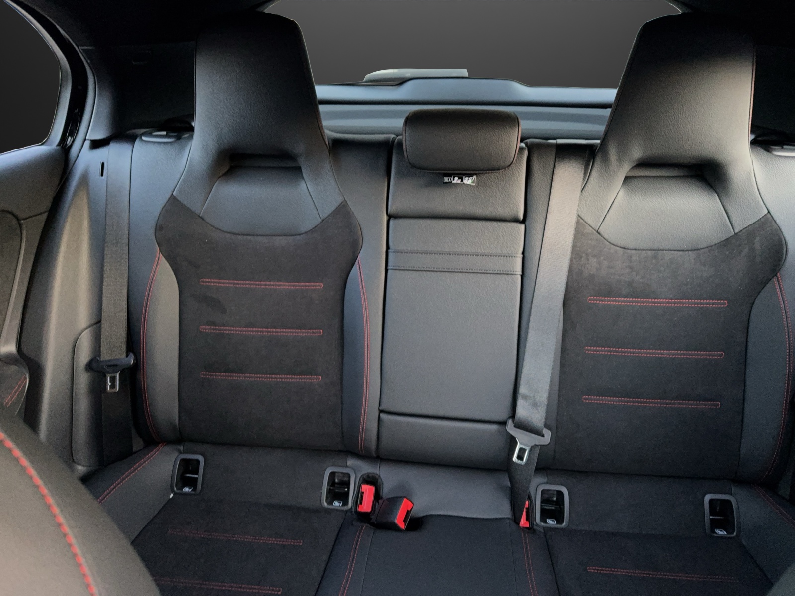 MERCEDES-BENZ A 220 4Matic 8G-DCT-image-14
