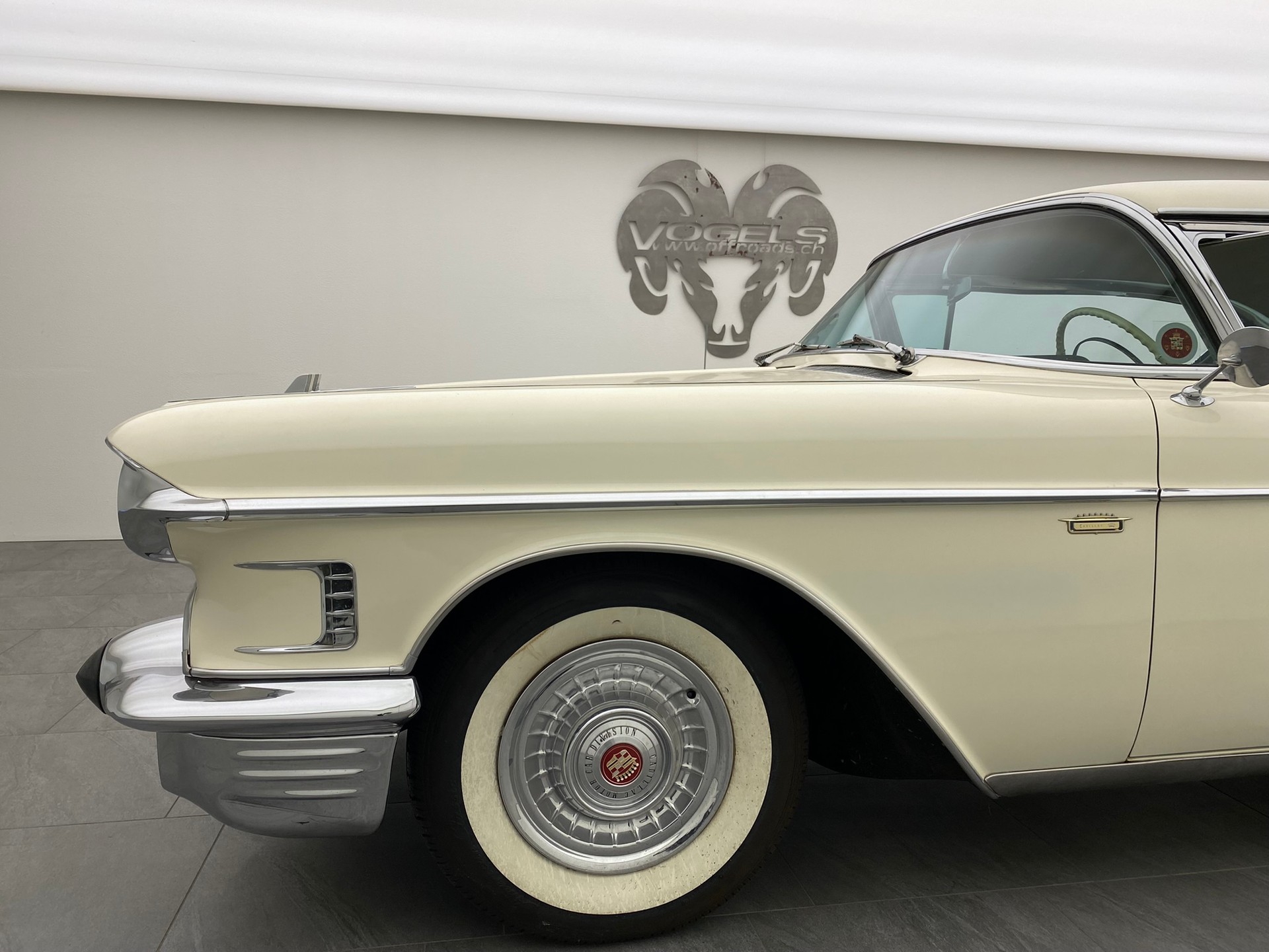 CADILLAC Series 62-image-6