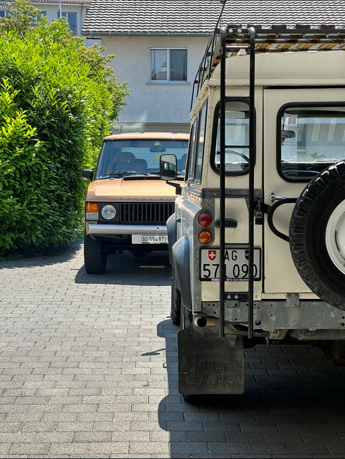 LAND ROVER 110-image-4