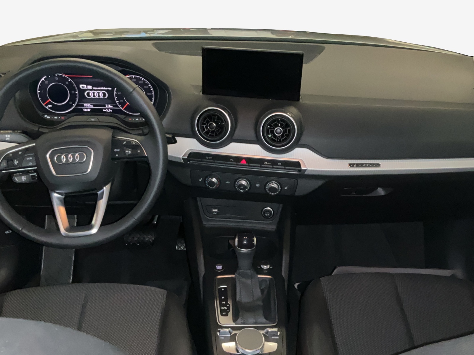 AUDI Q2 35 TDI quattro S-tronic-image-8