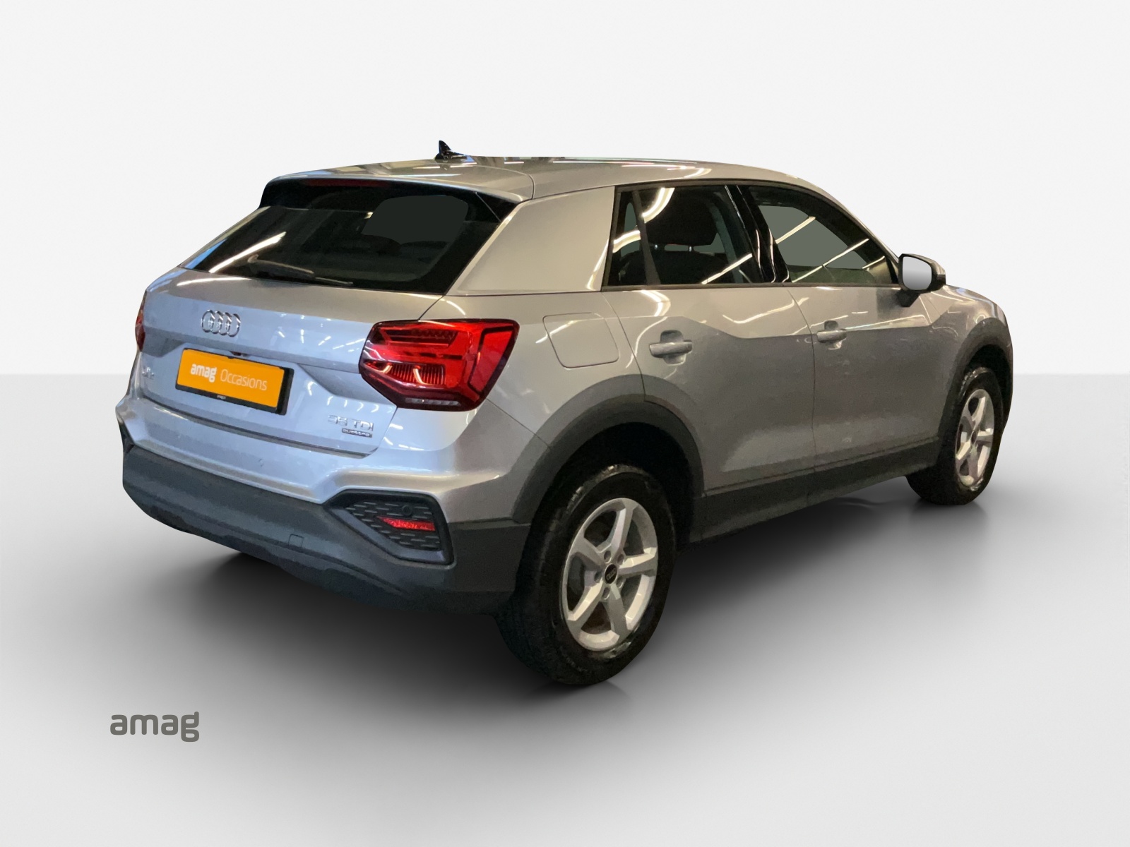AUDI Q2 35 TDI quattro S-tronic-image-4