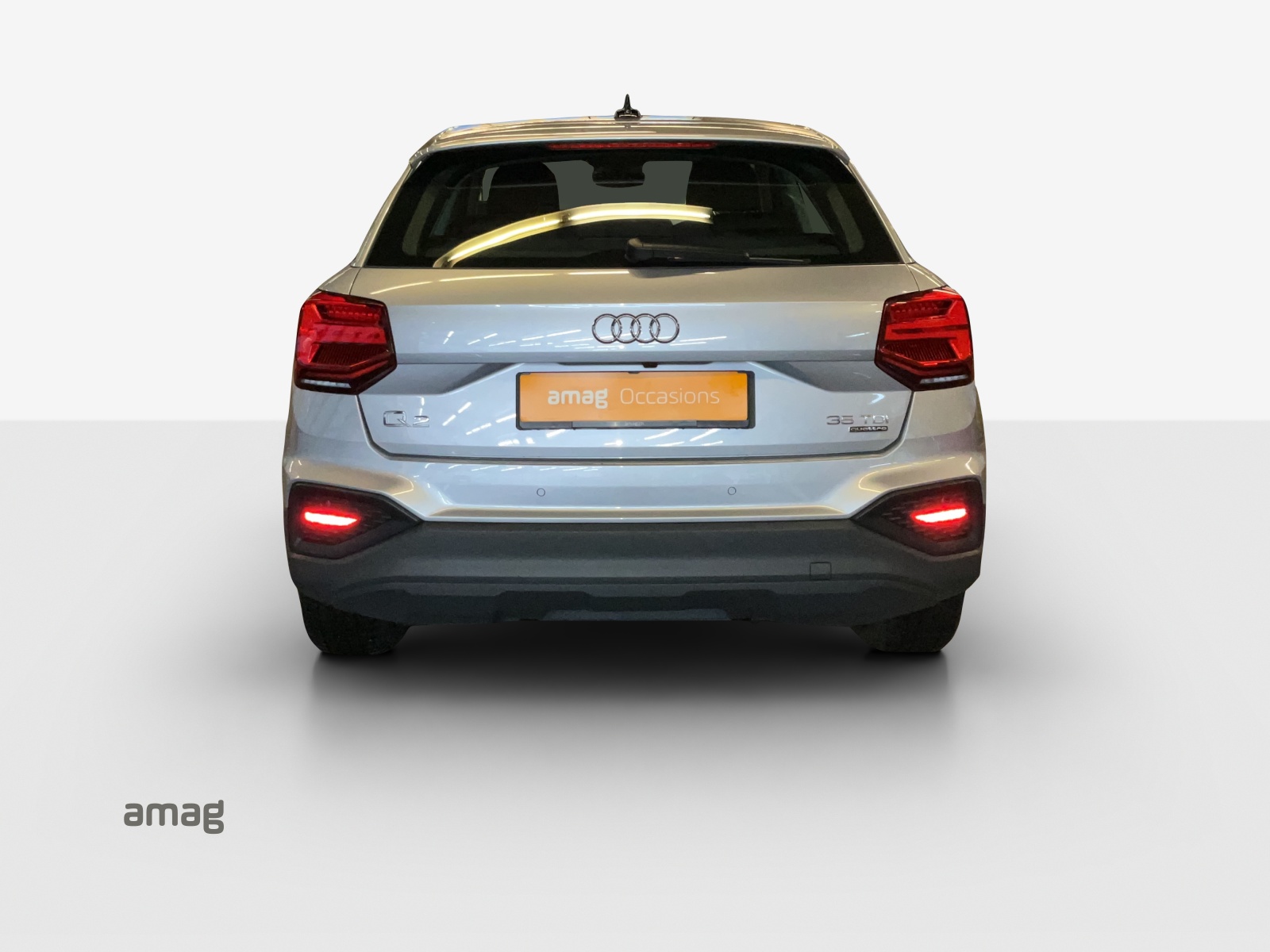 AUDI Q2 35 TDI quattro S-tronic-image-3