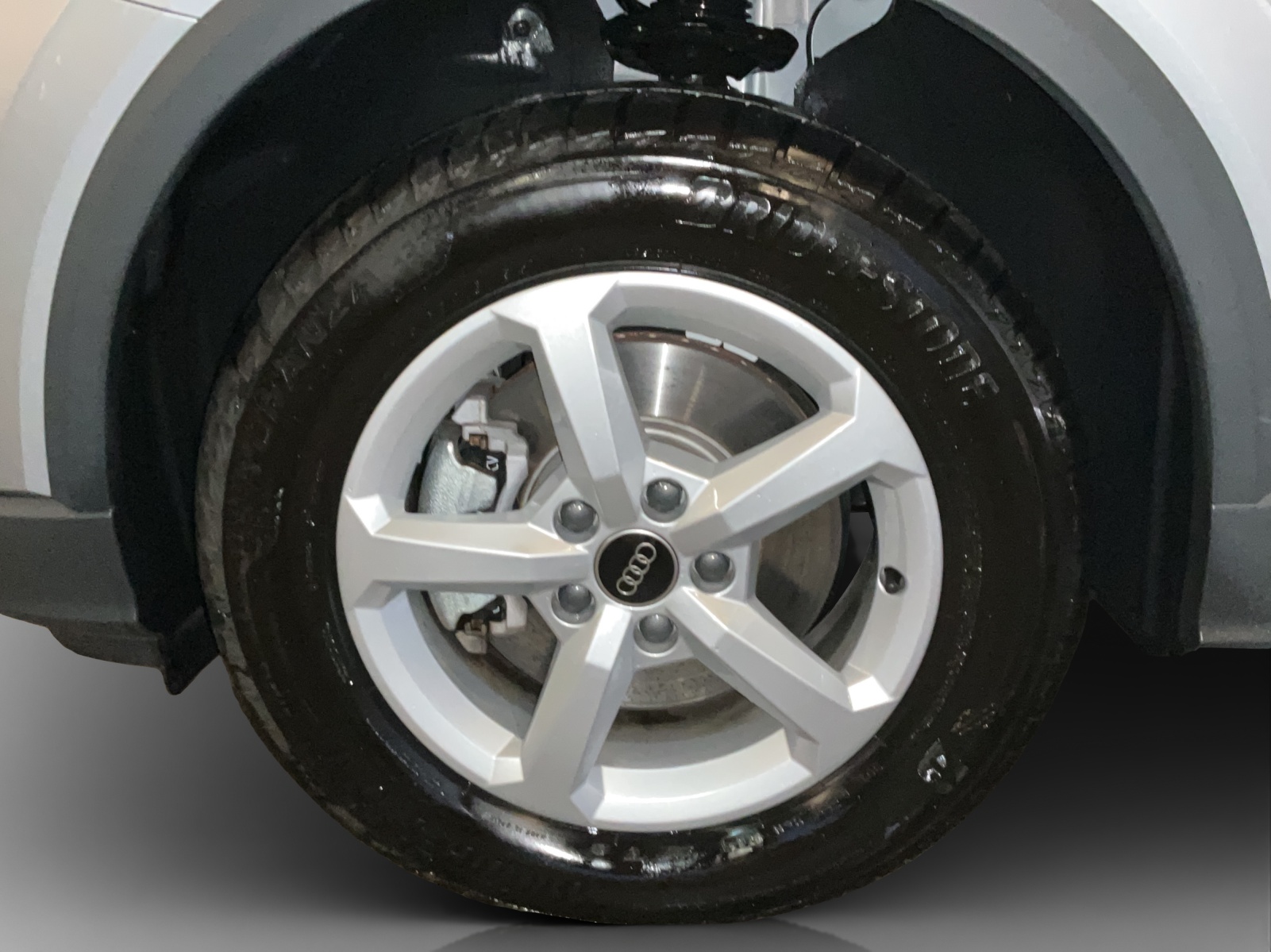 AUDI Q2 35 TDI quattro S-tronic-image-14