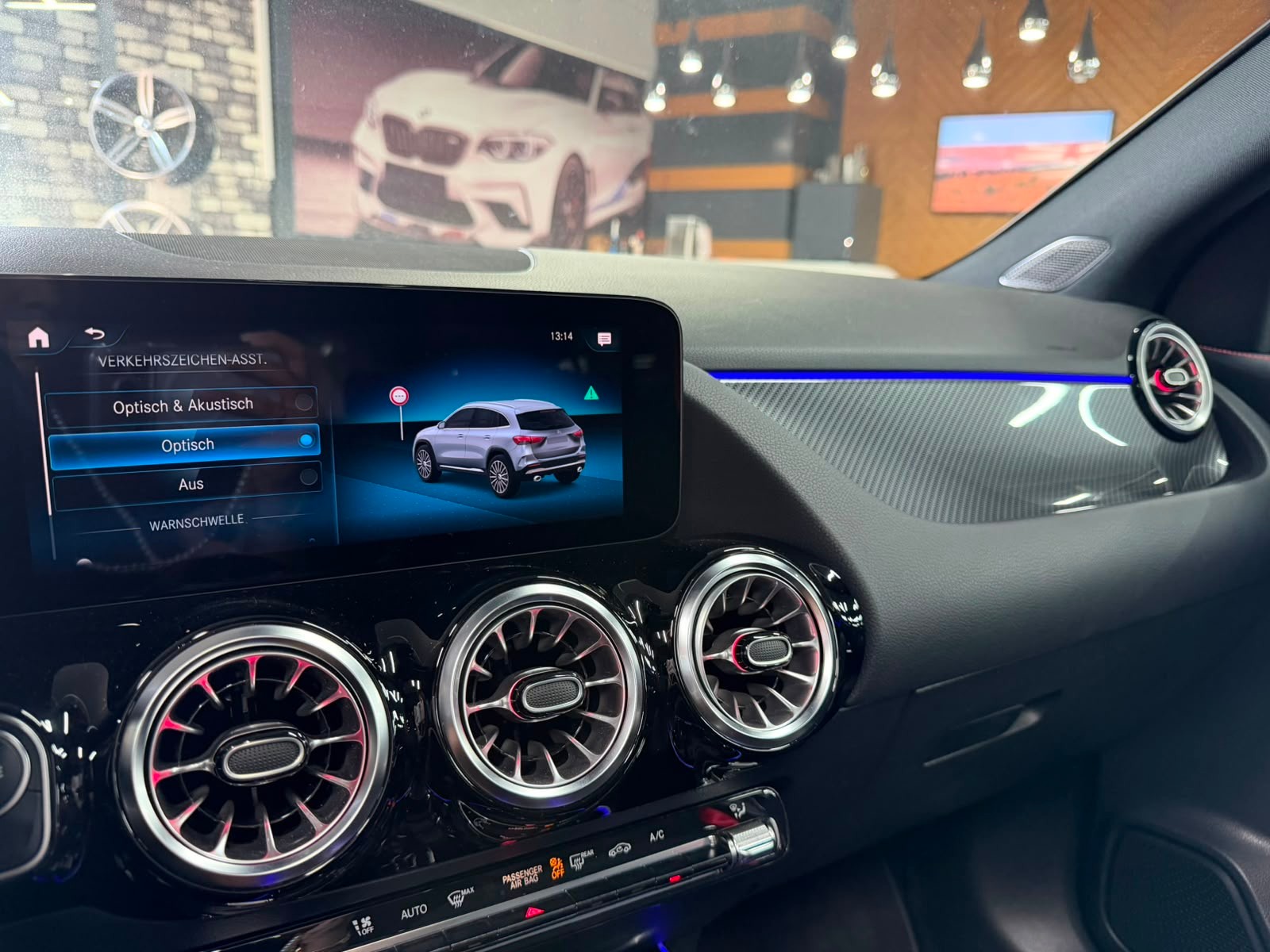 MERCEDES-BENZ GLA 35 AMG 4Matic 8G-Speedshift DCT-image-18