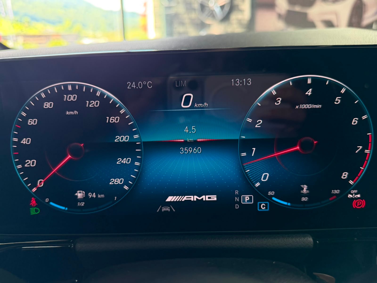 MERCEDES-BENZ GLA 35 AMG 4Matic 8G-Speedshift DCT-image-14
