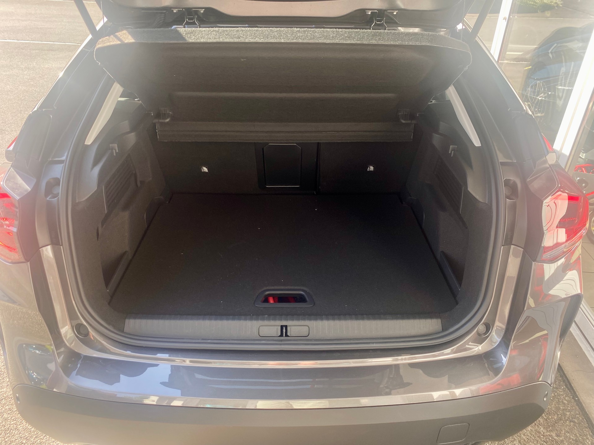 CITROEN C4 Electric Shine Pack-image-13