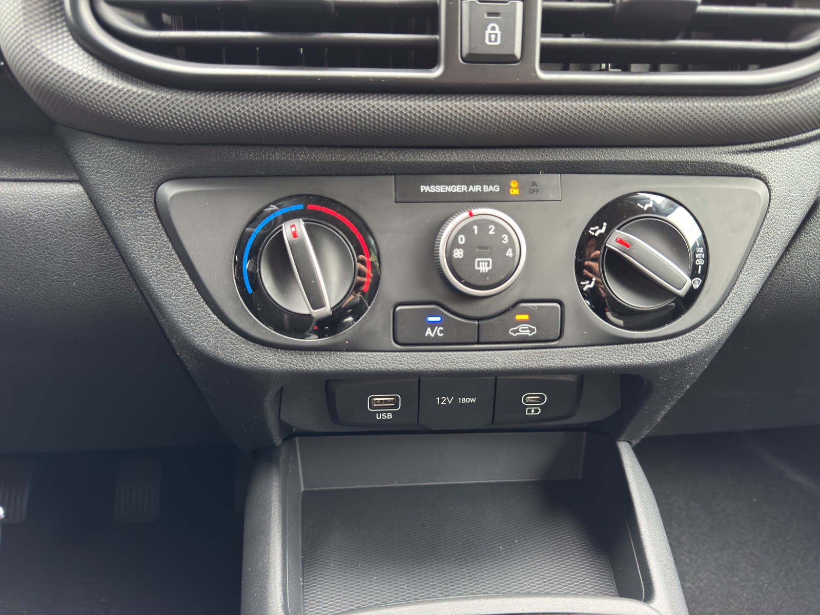 HYUNDAI i10 1.0 Origo-image-9