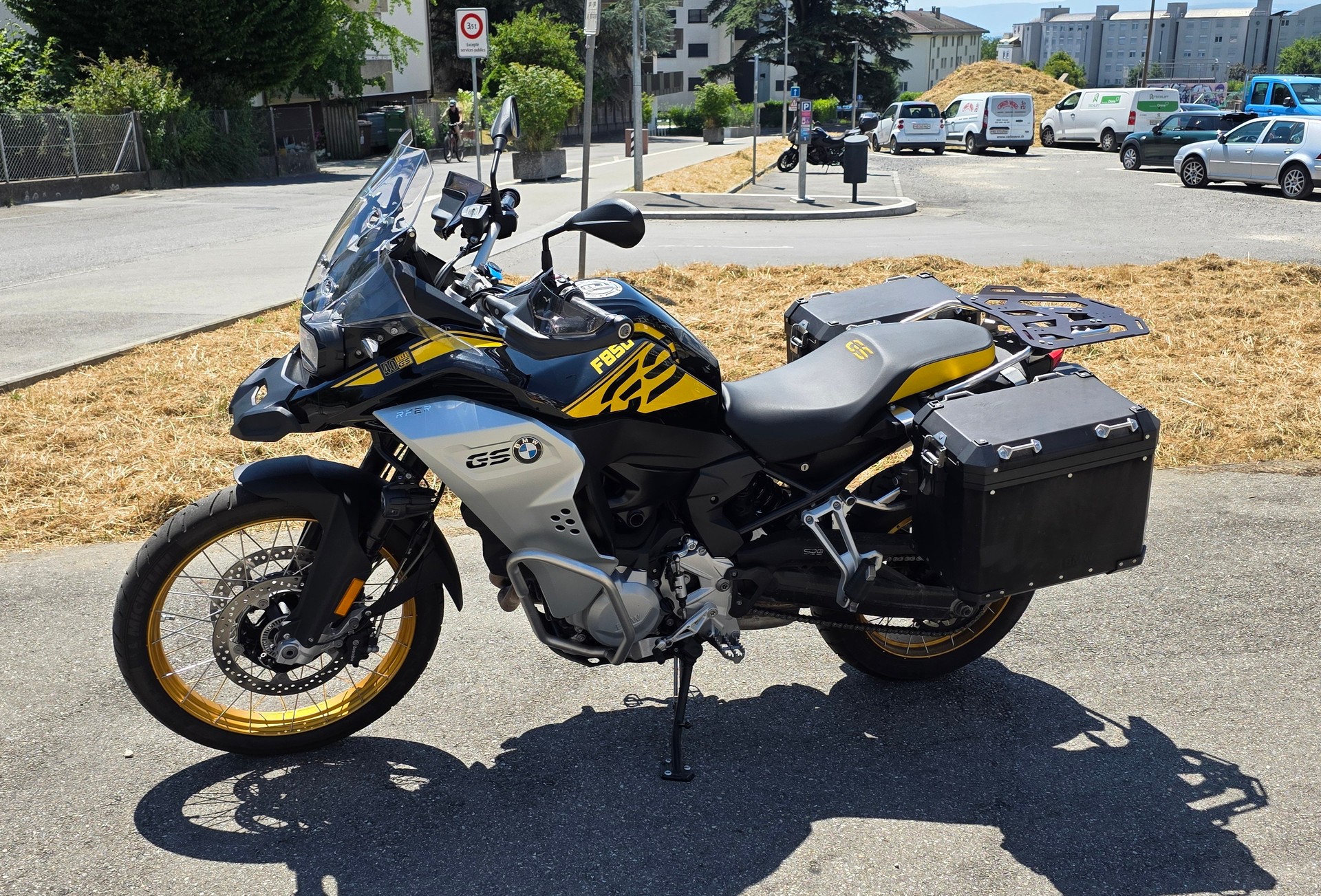 BMW F 850 GS Adventure (35kW)-image-1