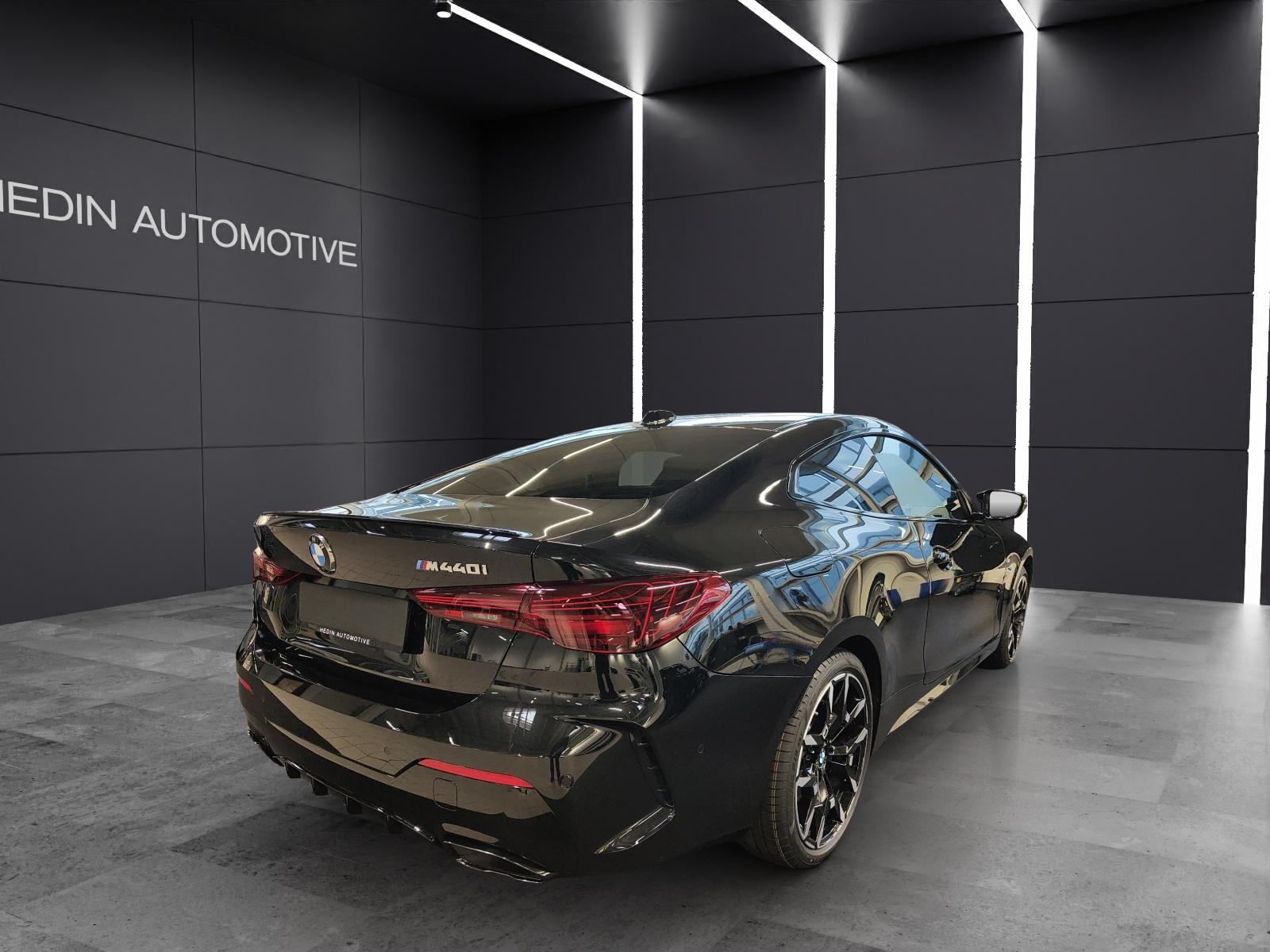 BMW M440i xDrive Coupé-image-17