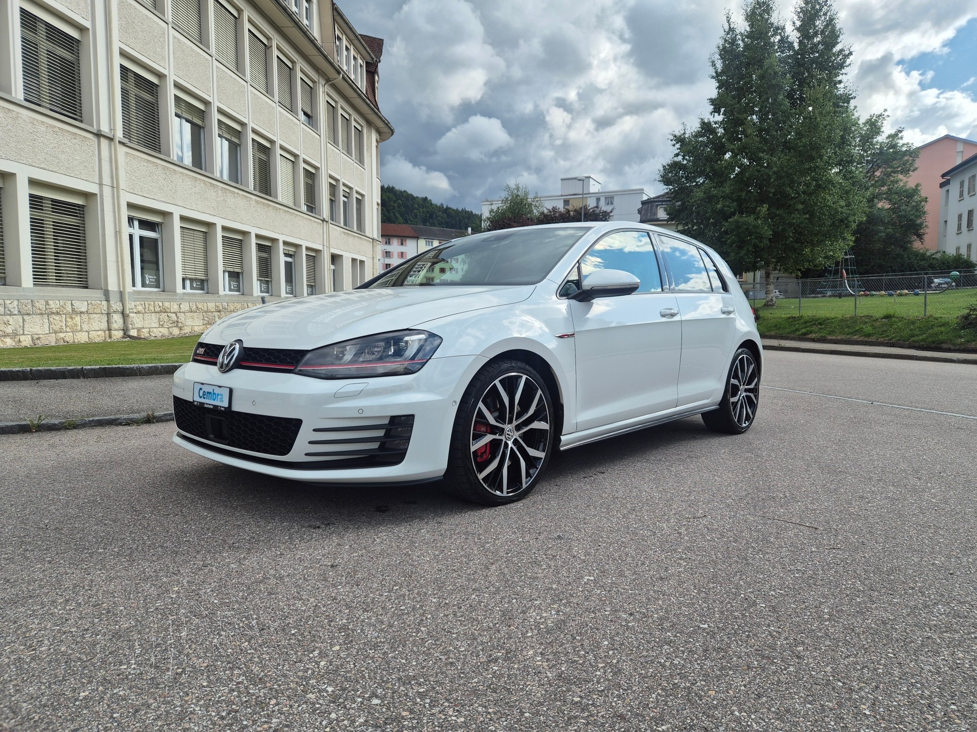 VW Golf 2.0 TSI GTI Performance DSG-image-0
