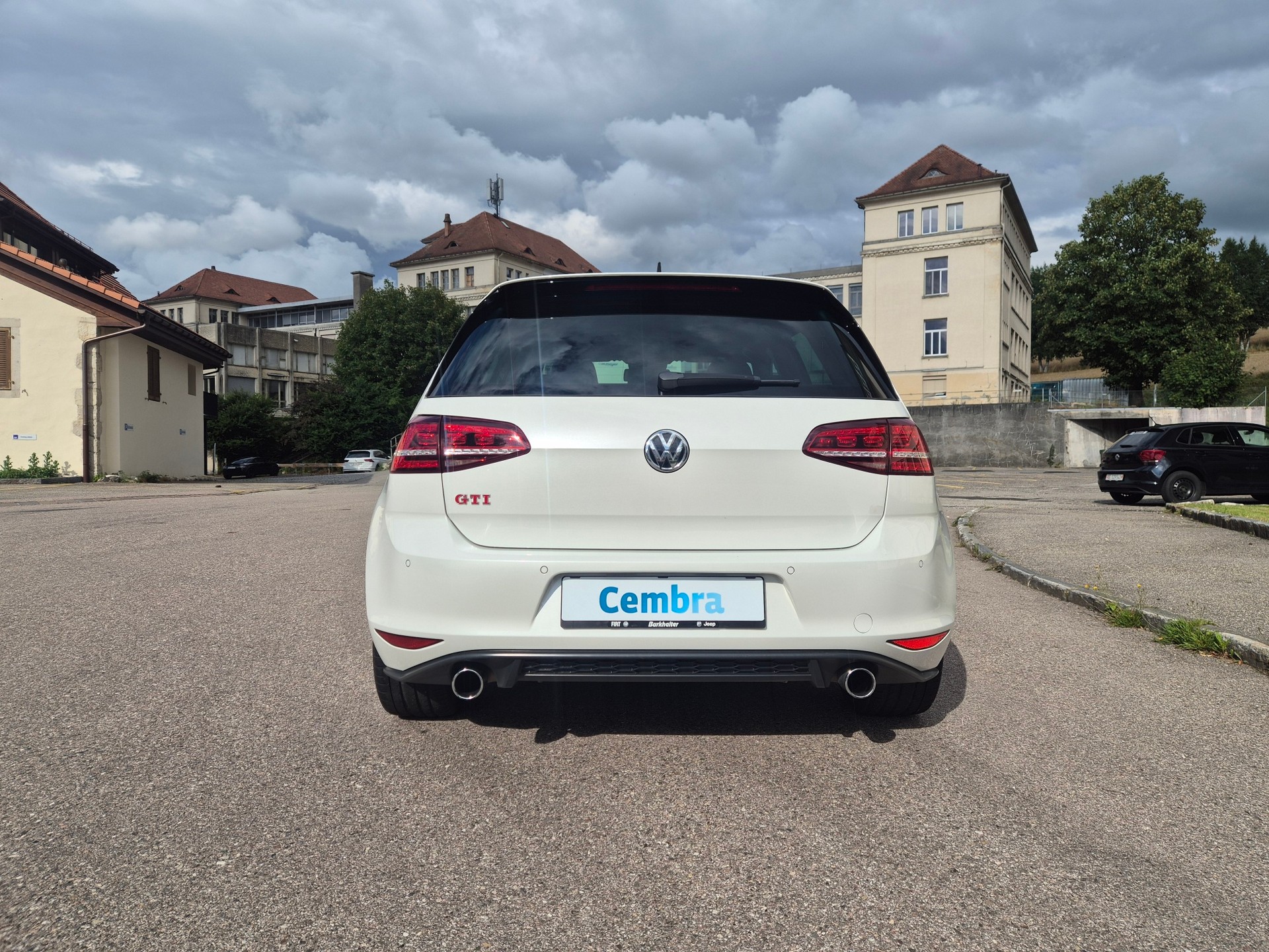VW Golf 2.0 TSI GTI Performance DSG-image-3