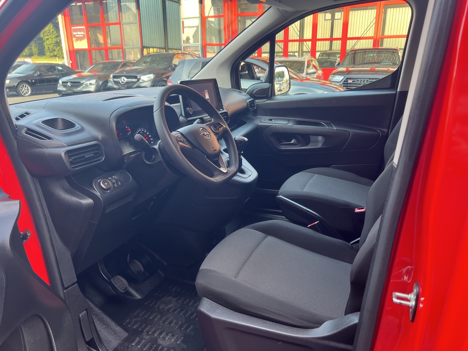 OPEL Combo Cargo 1.2 start/stop Blitz-image-25