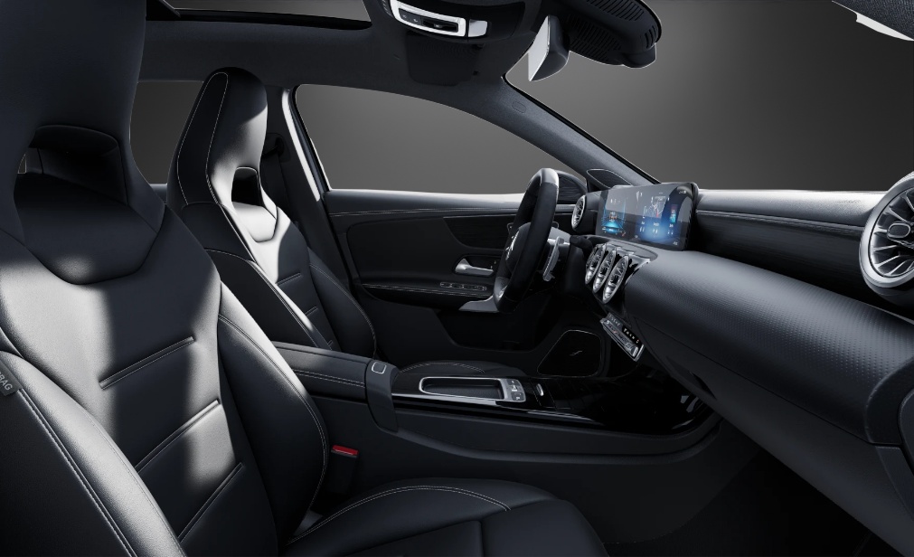 MERCEDES-BENZ A AMG 35 4Matic 8G-DCT-image-6