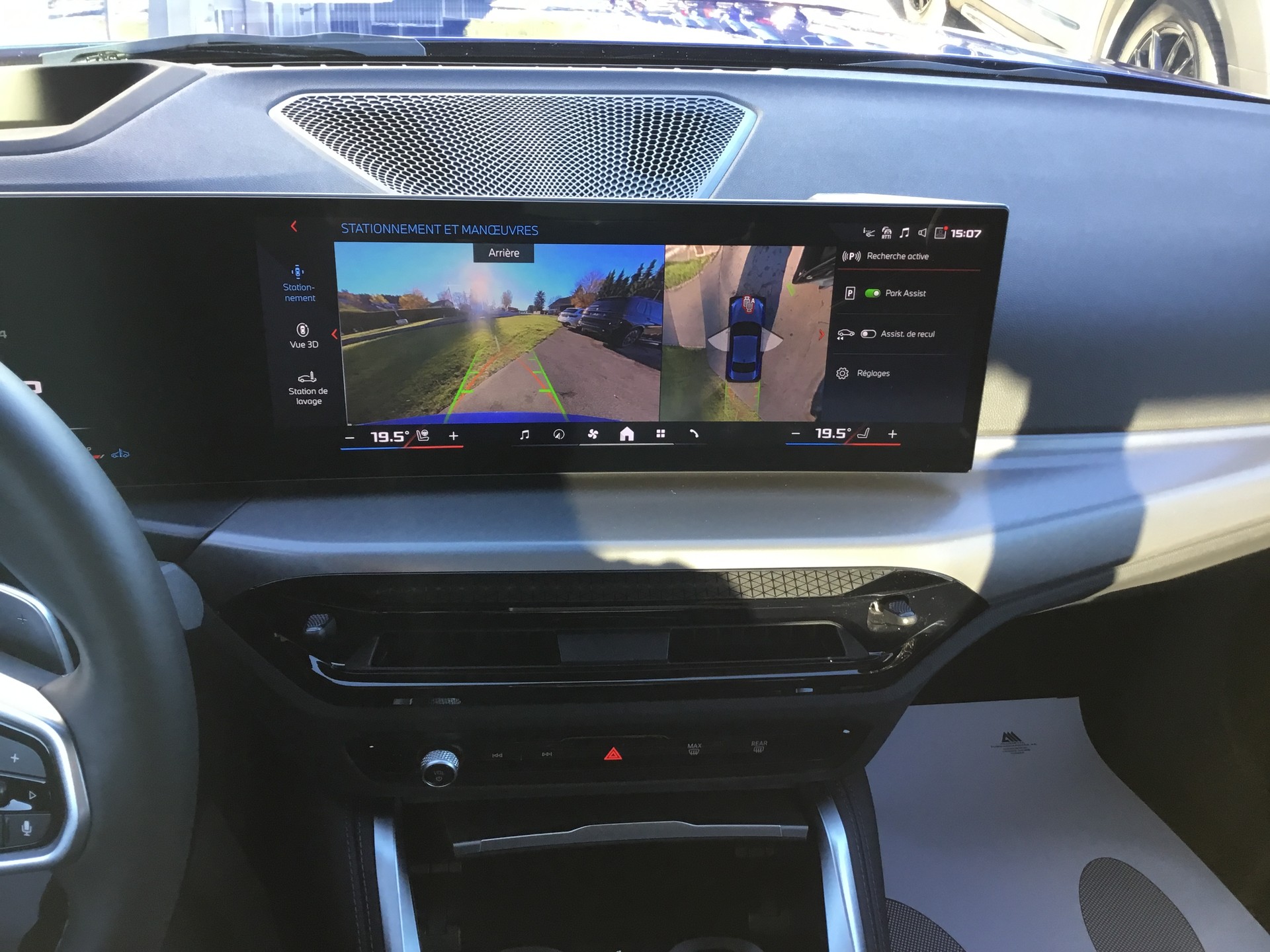 BMW M240i xDrive M Sport Pro Steptronic-image-9