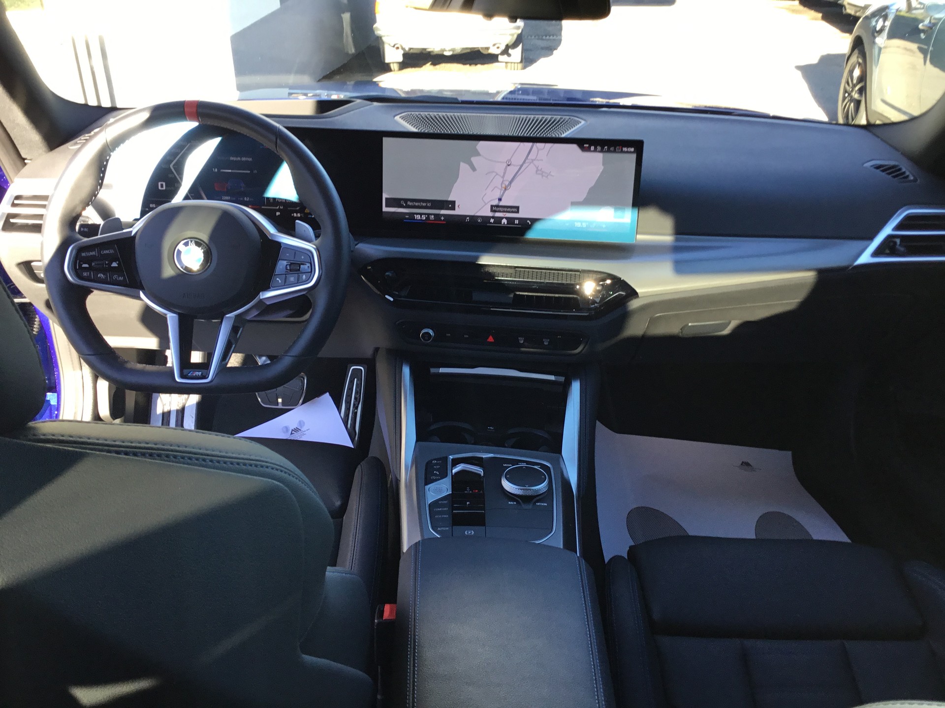 BMW M240i xDrive M Sport Pro Steptronic-image-11