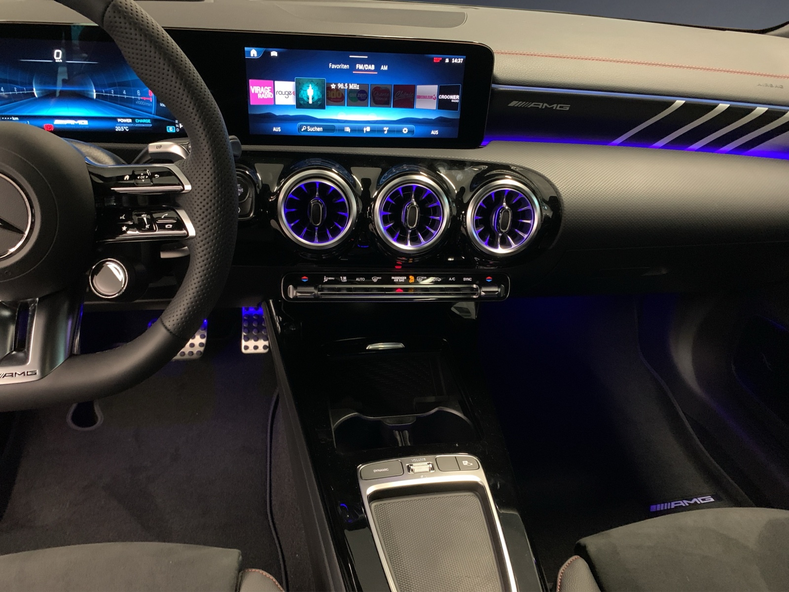 MERCEDES-BENZ CLA 35 AMG 4MATIC-image-8