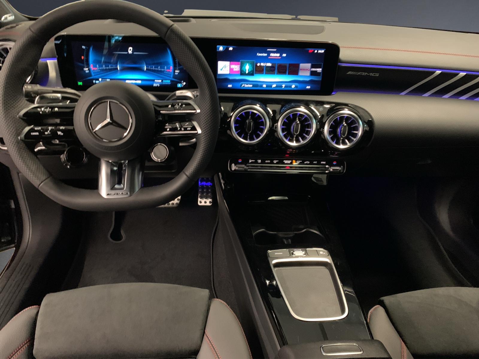 MERCEDES-BENZ CLA 35 AMG 4MATIC-image-7