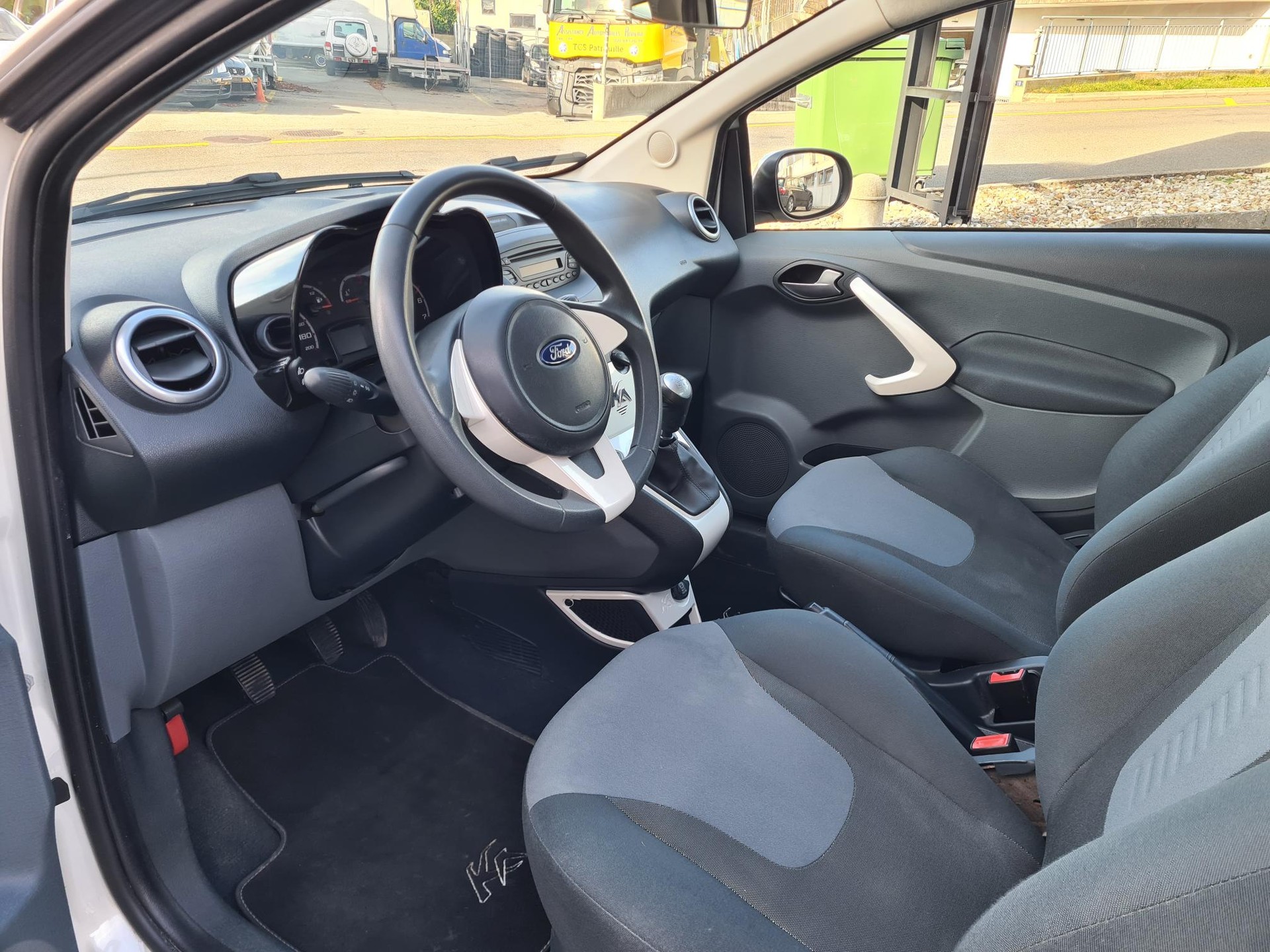 FORD KA 1.25 Trend-image-6