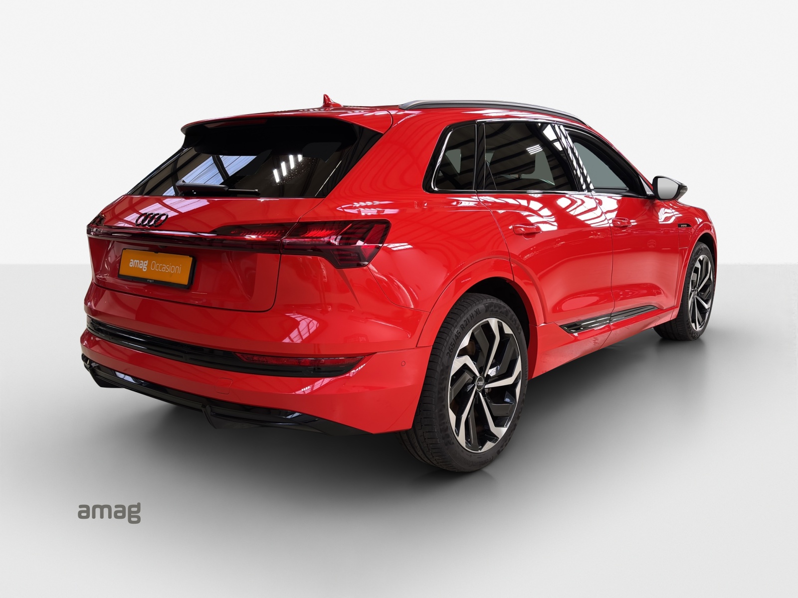 AUDI e-tron 55 S Line quattro-image-5