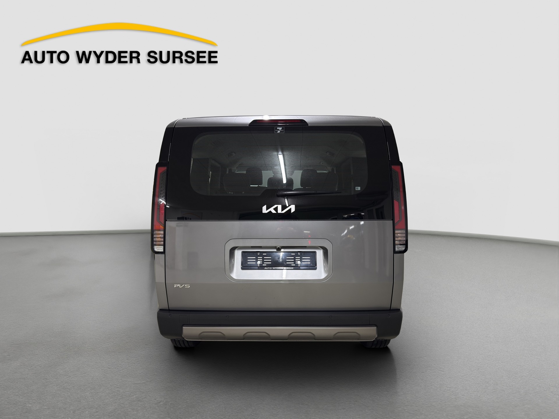KIA PV5 Passenger 71.2 kWh Elite-image-4