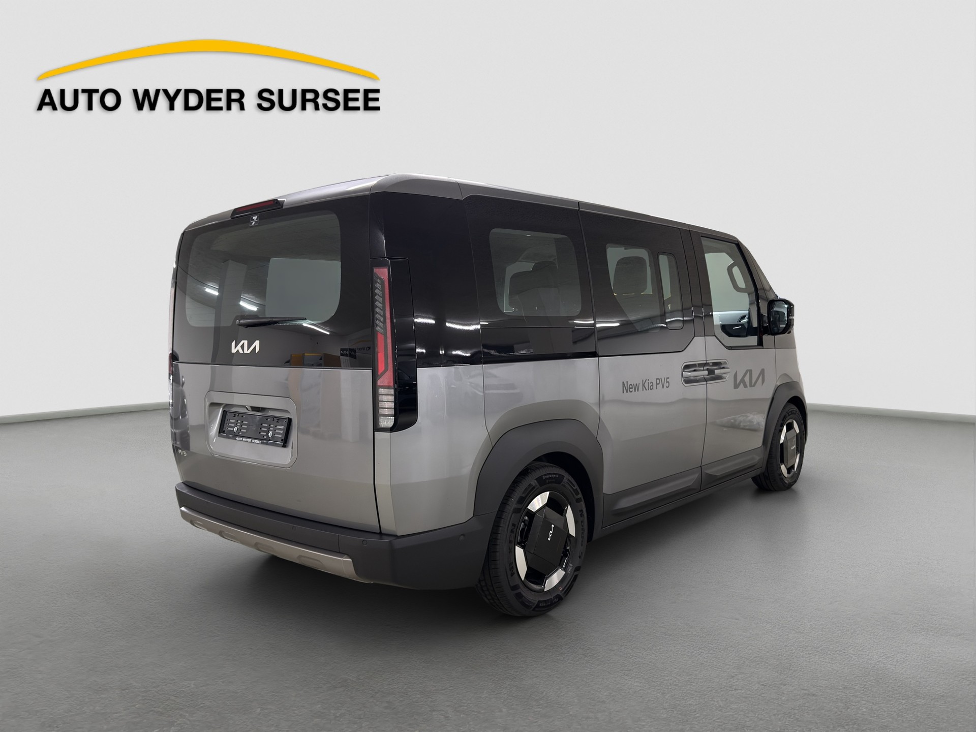 KIA PV5 Passenger 71.2 kWh Elite-image-5