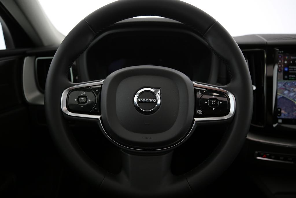 VOLVO XC60 2.0 T6 TE Ultimate Dark eAWD-image-5