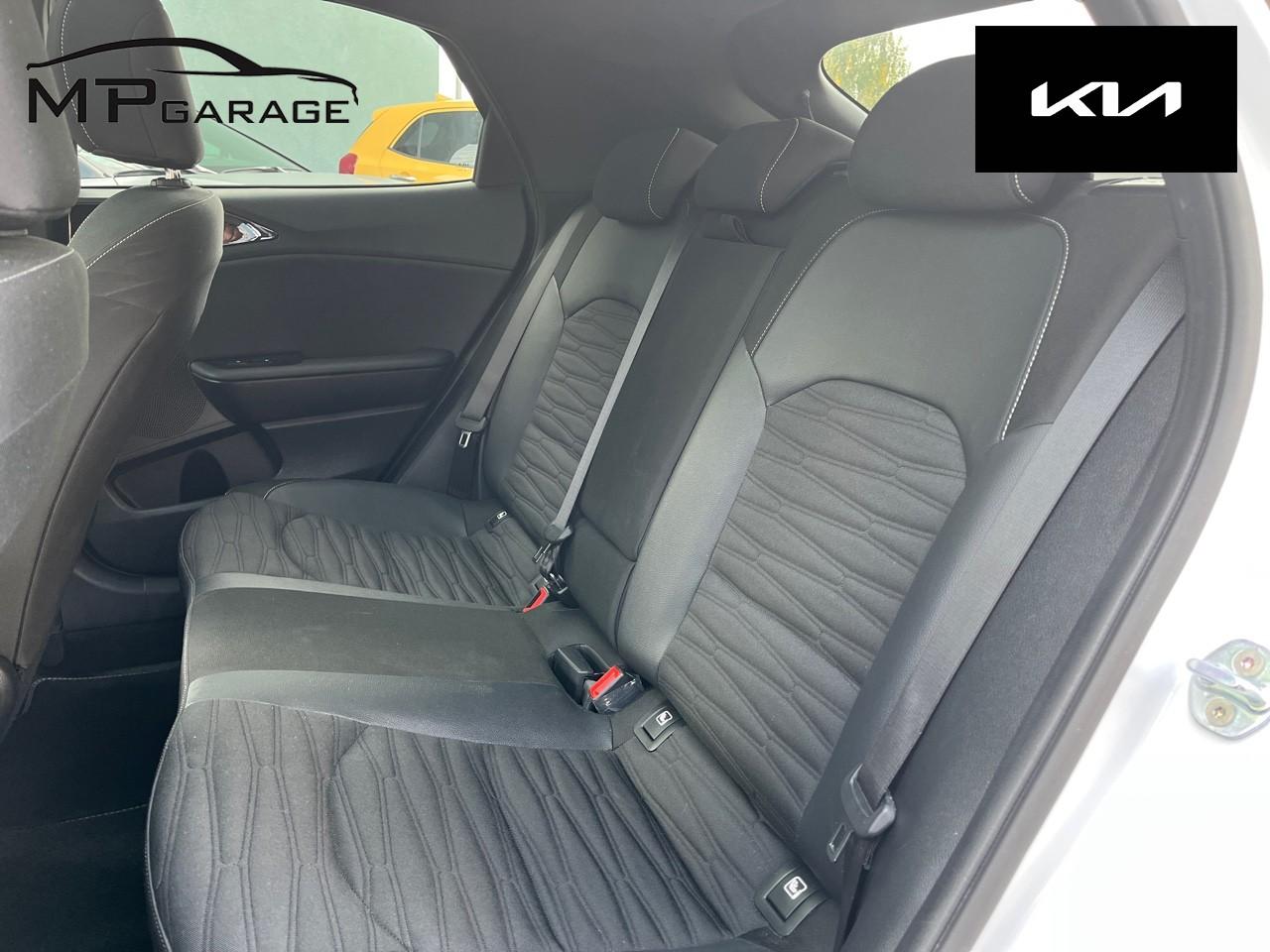 KIA XCeed 1.5 T-GDi MHEV GT-Line-image-12