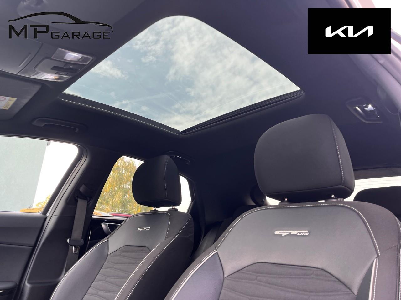 KIA XCeed 1.5 T-GDi MHEV GT-Line-image-13
