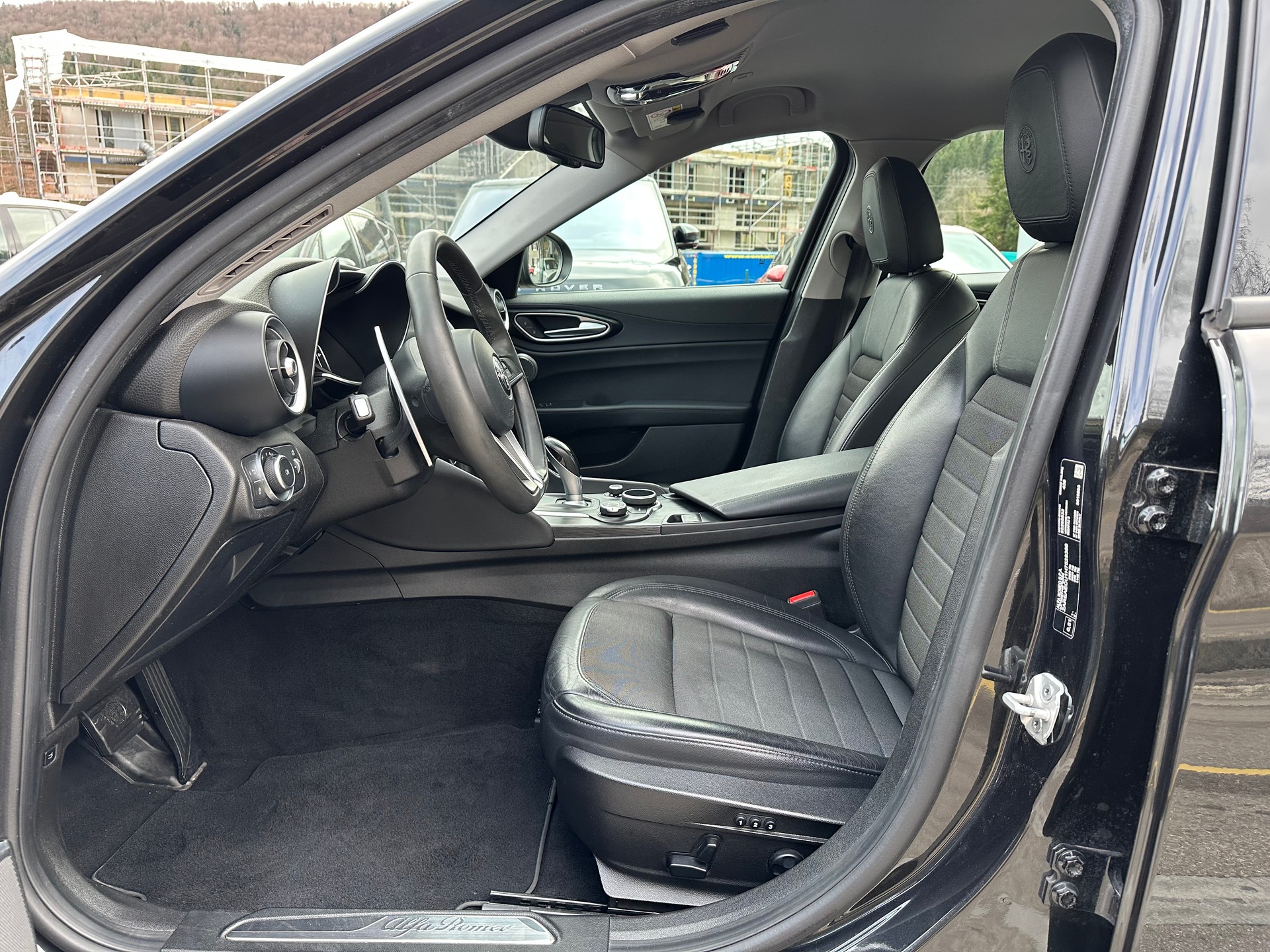 ALFA ROMEO Giulia 2.2 JTDM Super Automatic-image-9