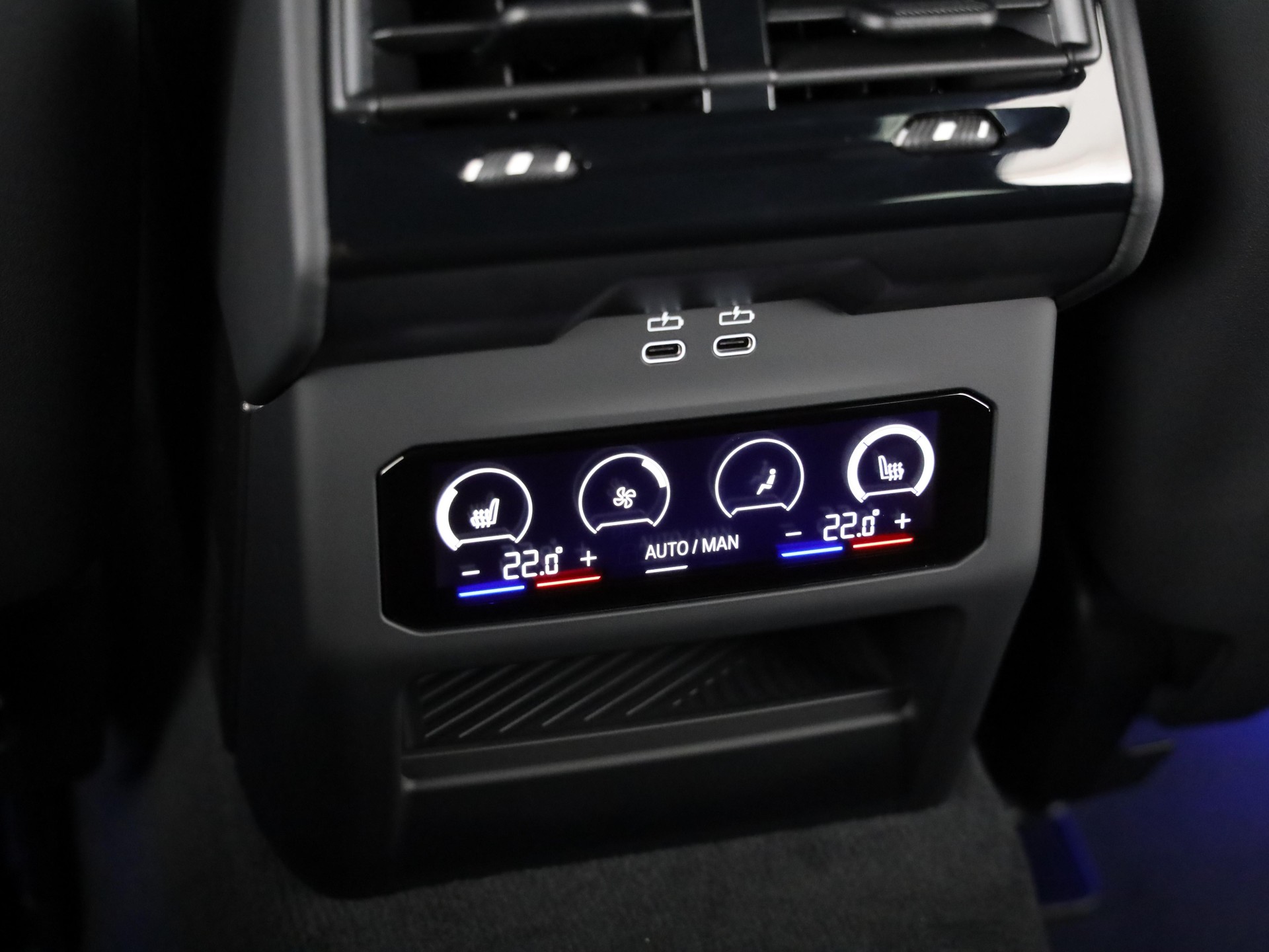 BMW M5 xDrive Touring-image-20