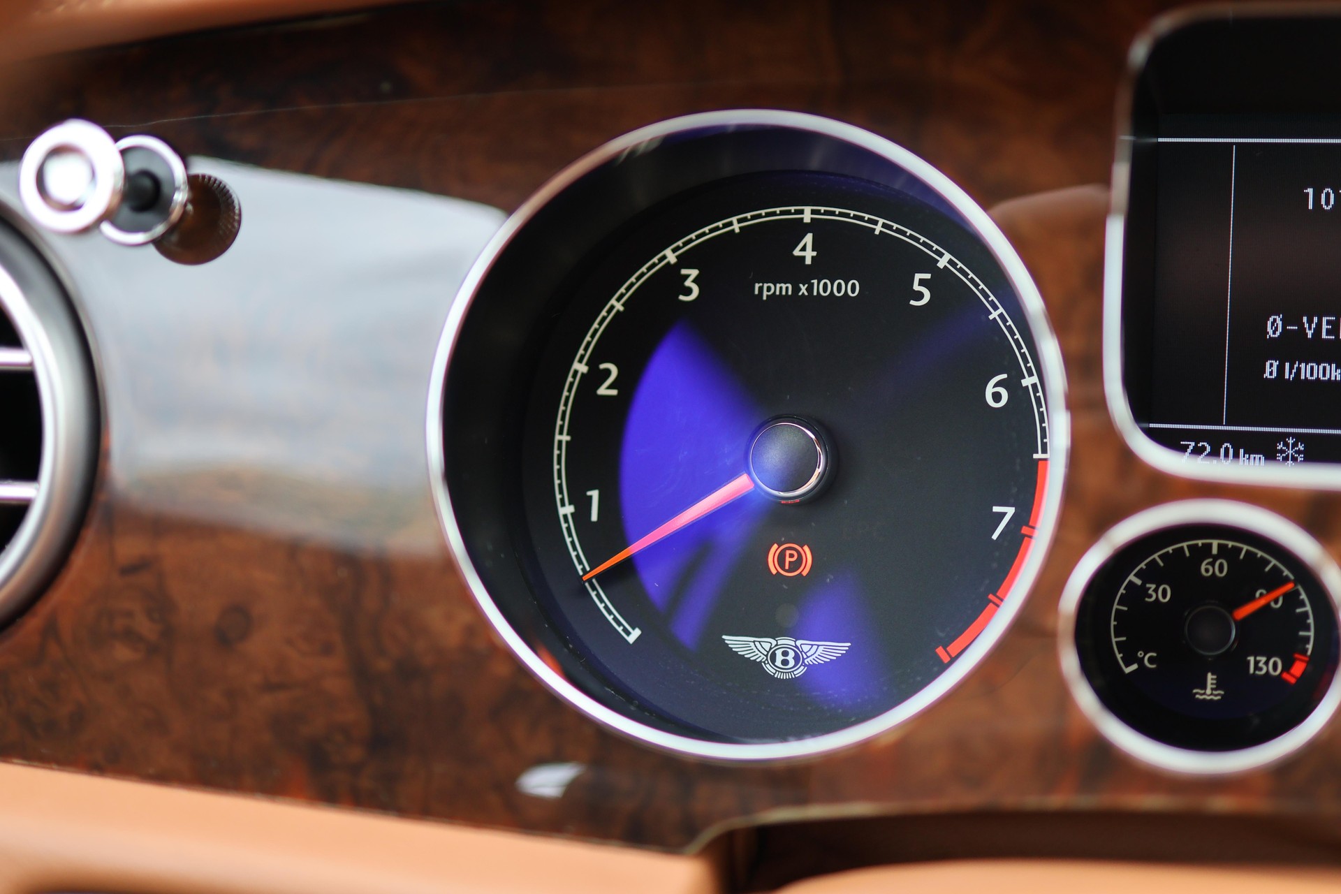 BENTLEY Continental GT 6.0-image-22
