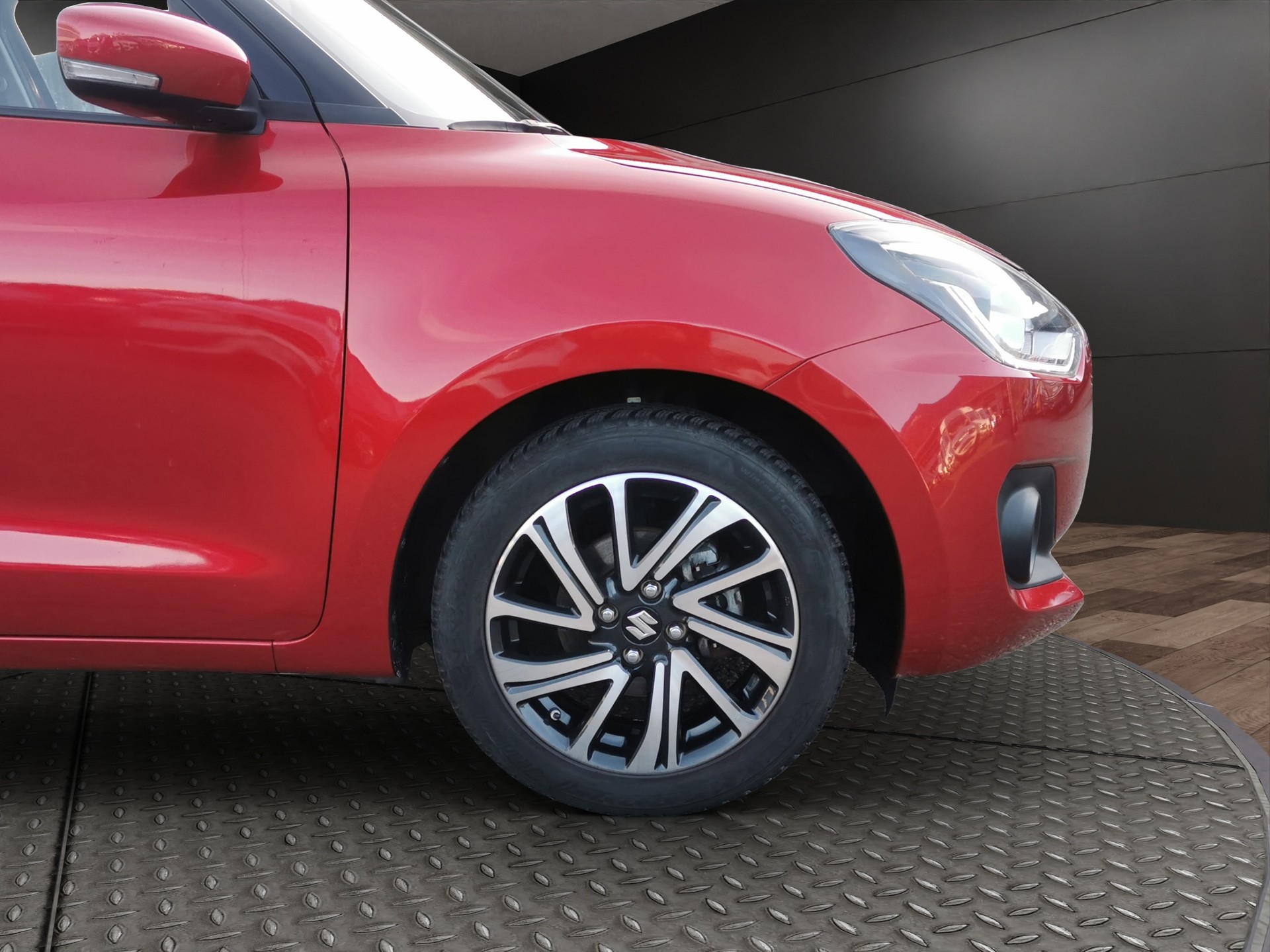SUZUKI Swift 1.2 Compact Top Hybrid CVT AUT-image-3