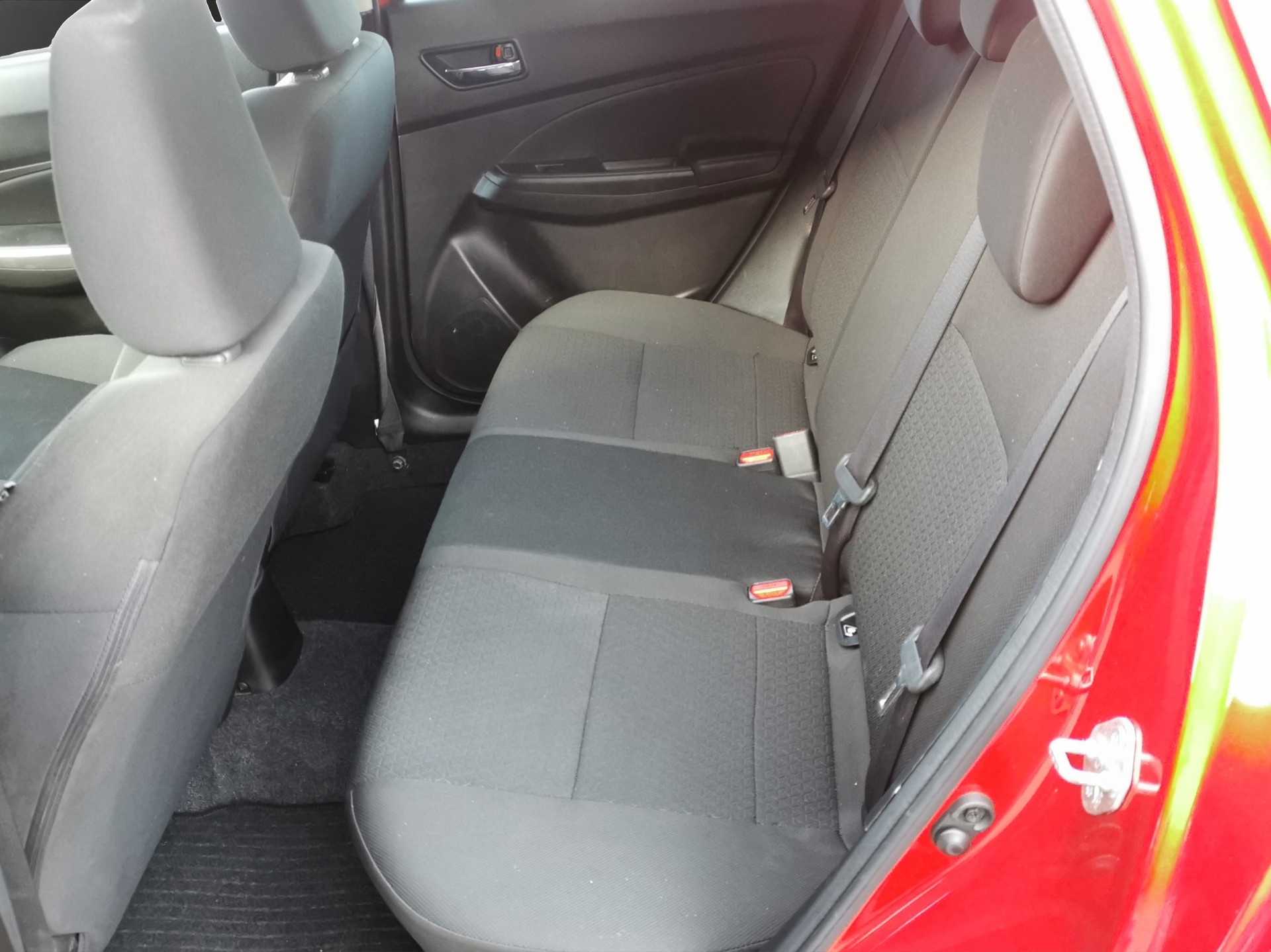 SUZUKI Swift 1.2 Compact Top Hybrid CVT AUT-image-12